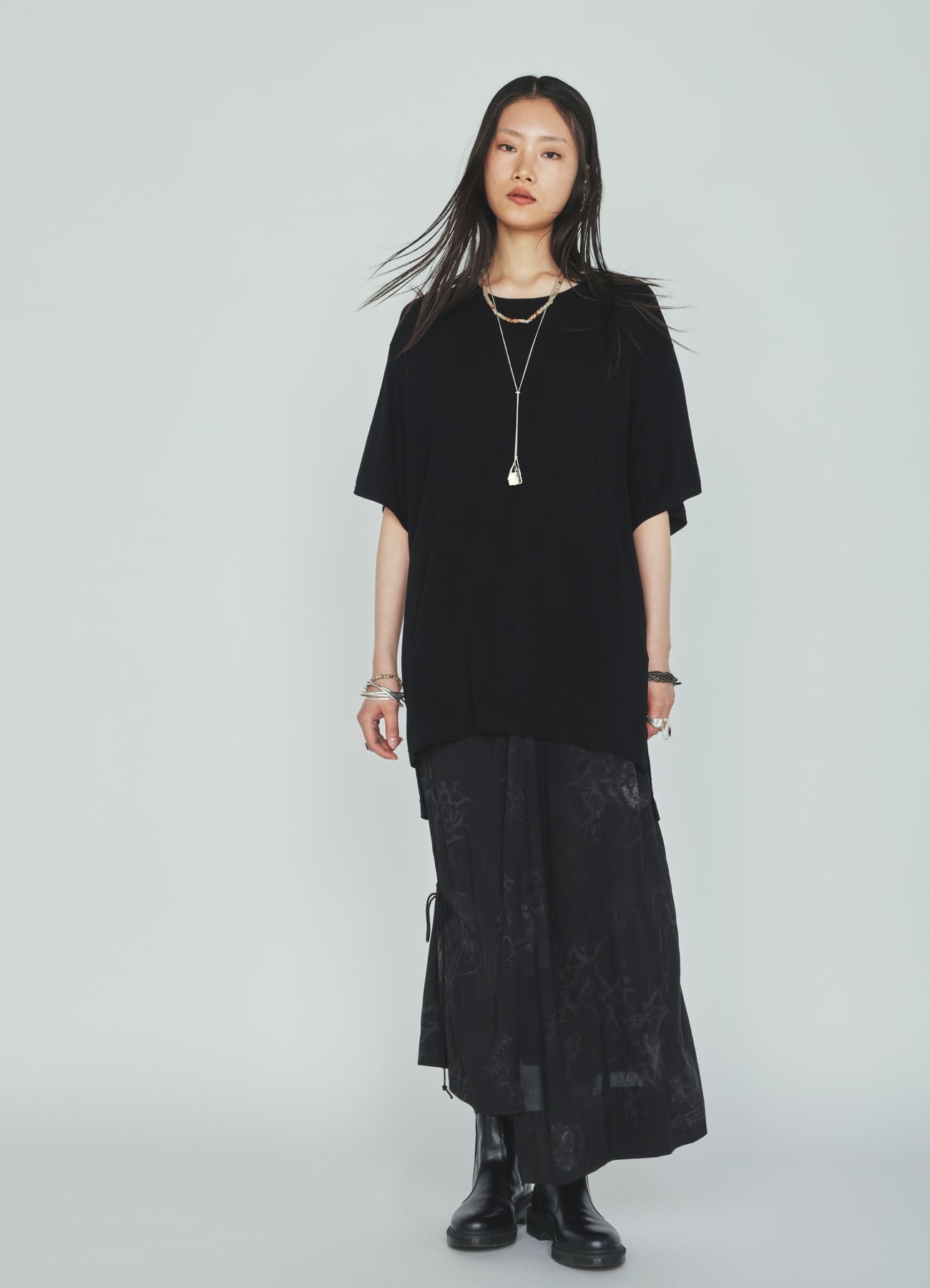 RAYON JERSEY SIDE SLITS T-SHIRT