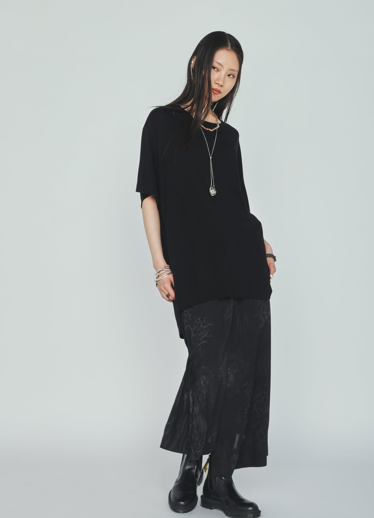 RAYON JERSEY SIDE SLITS T-SHIRT