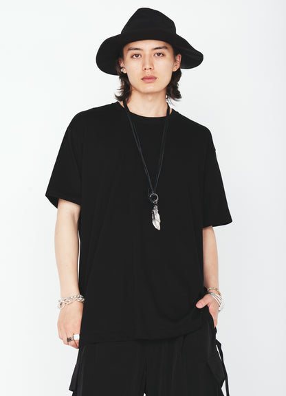 GRAPHIC T-SHIRT -CROW ON THE HAND-