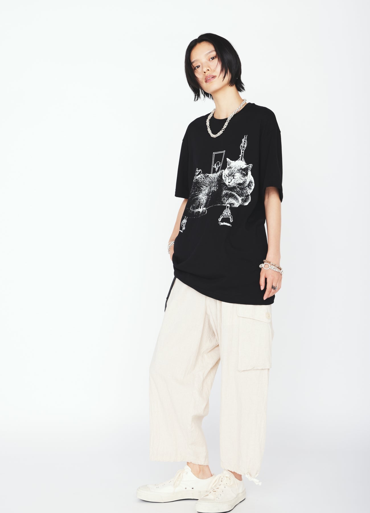 GRAPHIC T-SHIRT -CAT AMUSEMENT PARK-