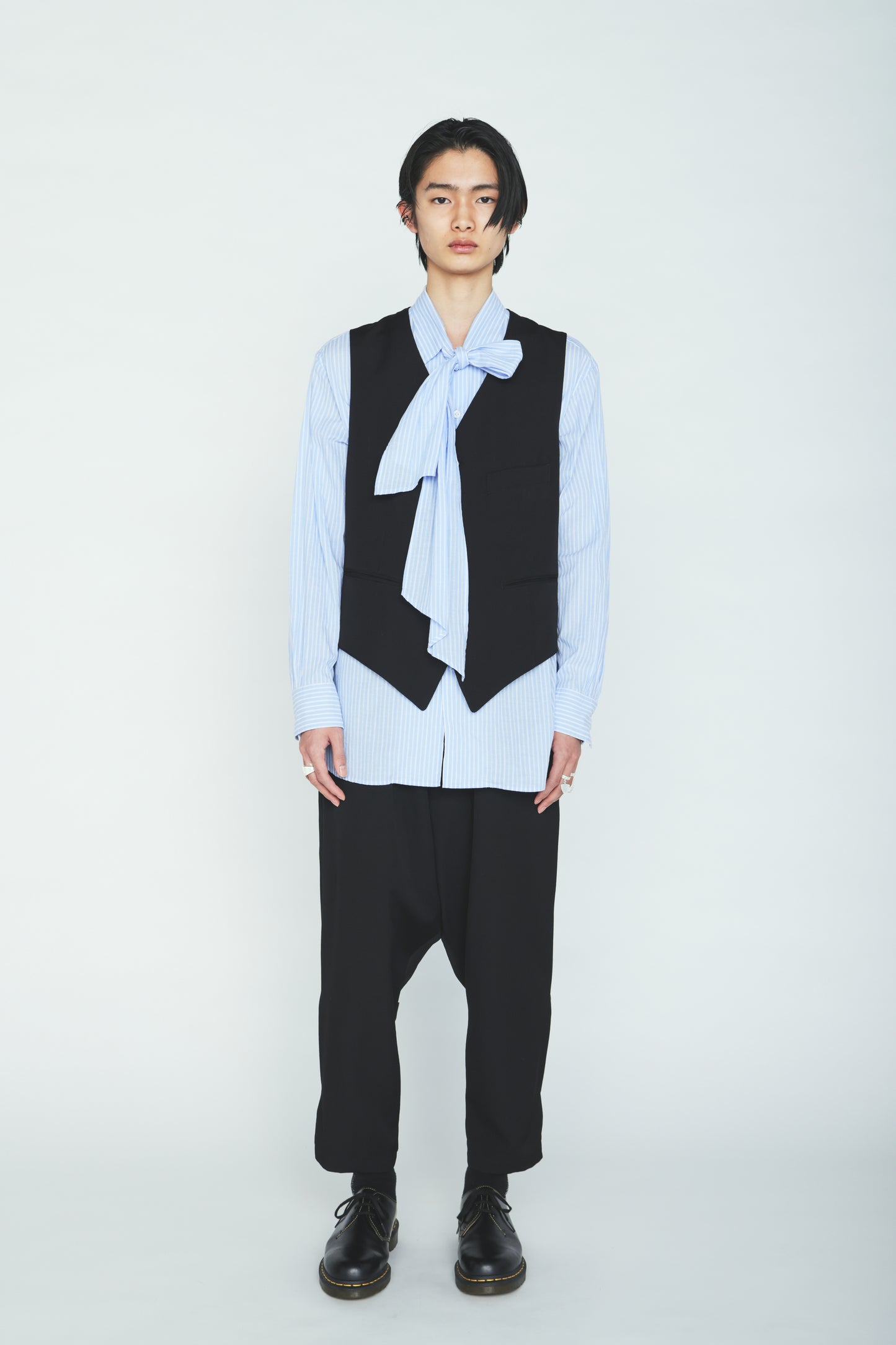 WASHER WOOL GABARDINE V NECK VEST