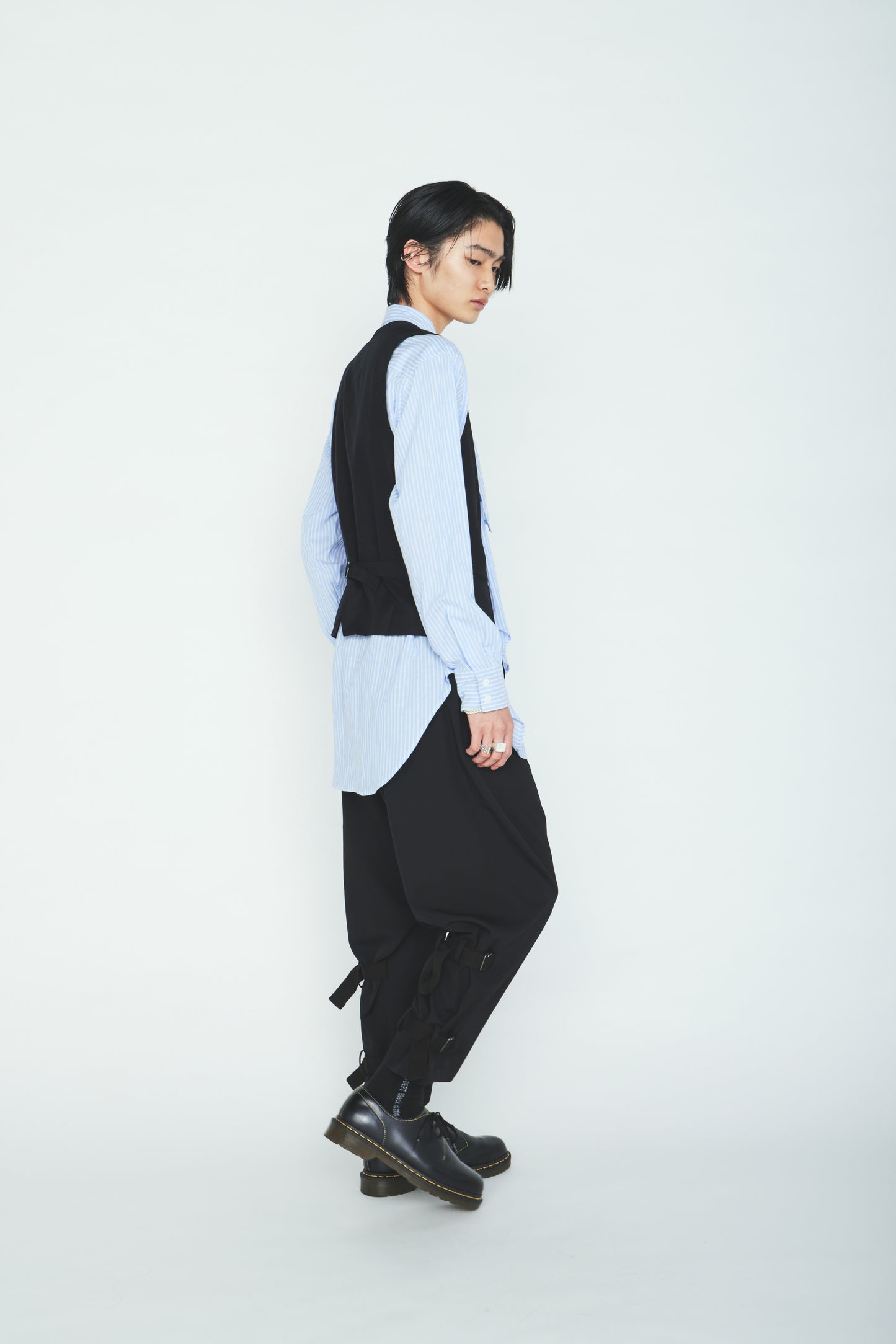 WASHER WOOL GABARDINE V NECK VEST