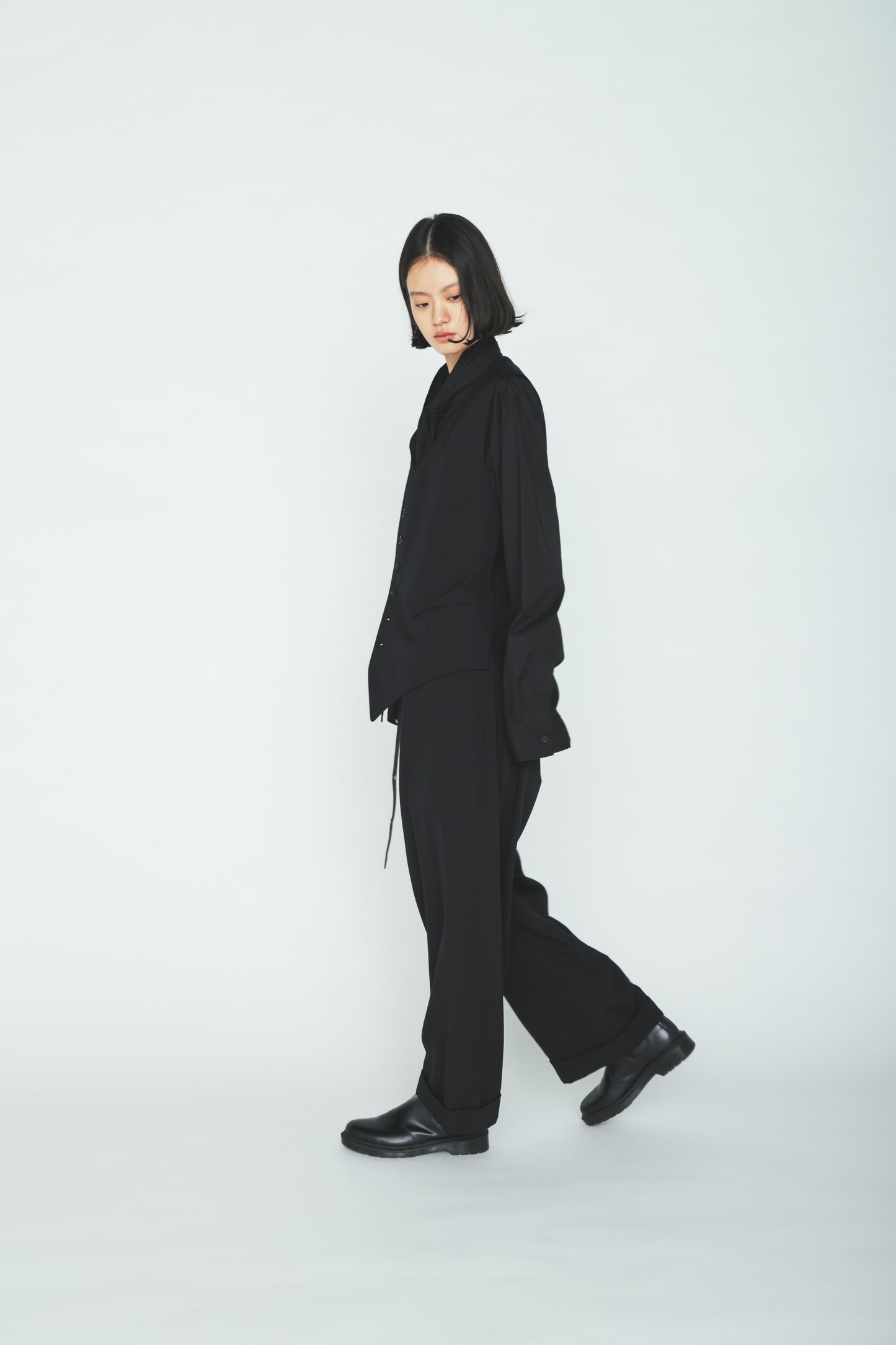 WASHER WOOL GABARDINE V NECK VEST