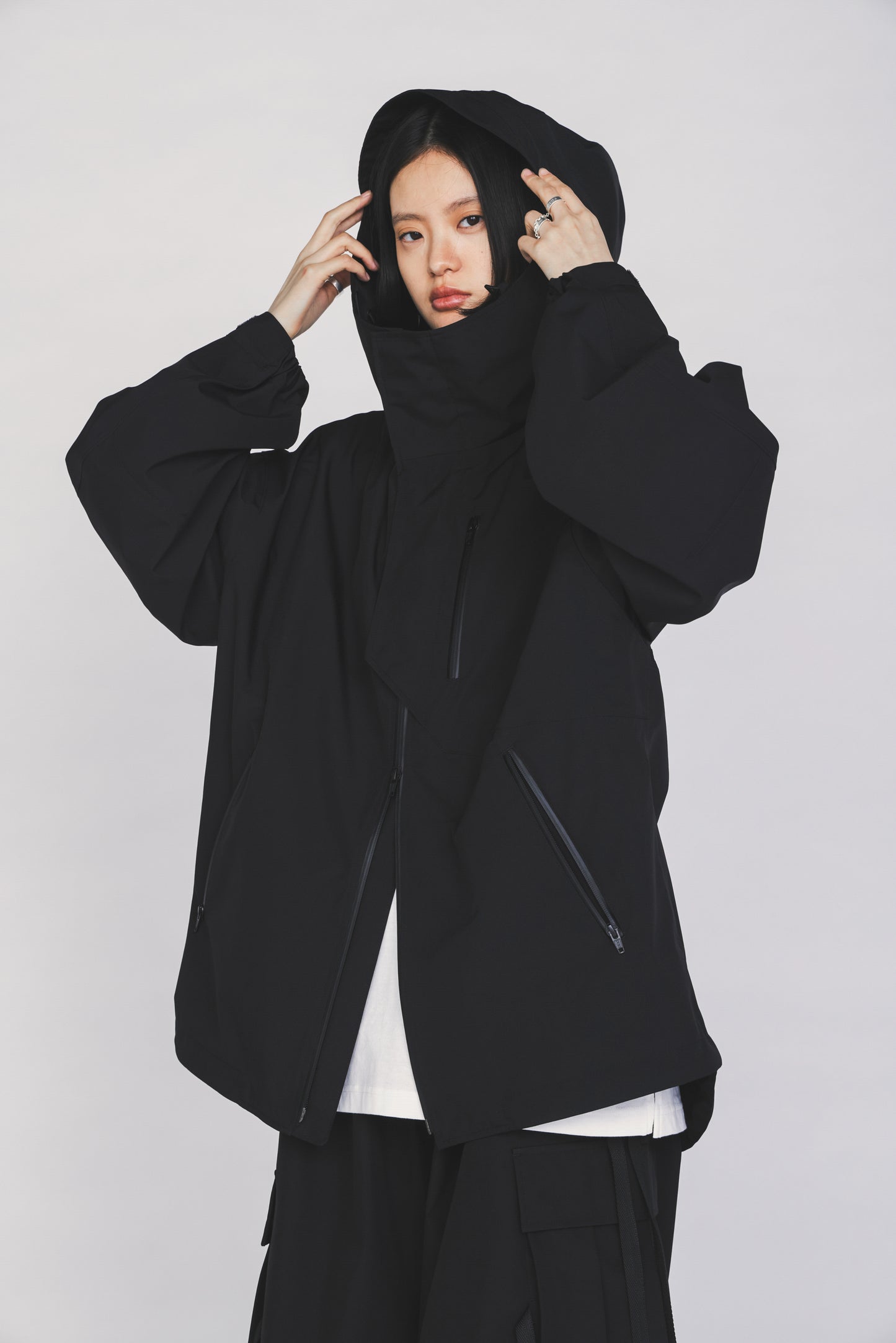 WATERPROOF TECH FABRIC MOUNTAIN PARKA