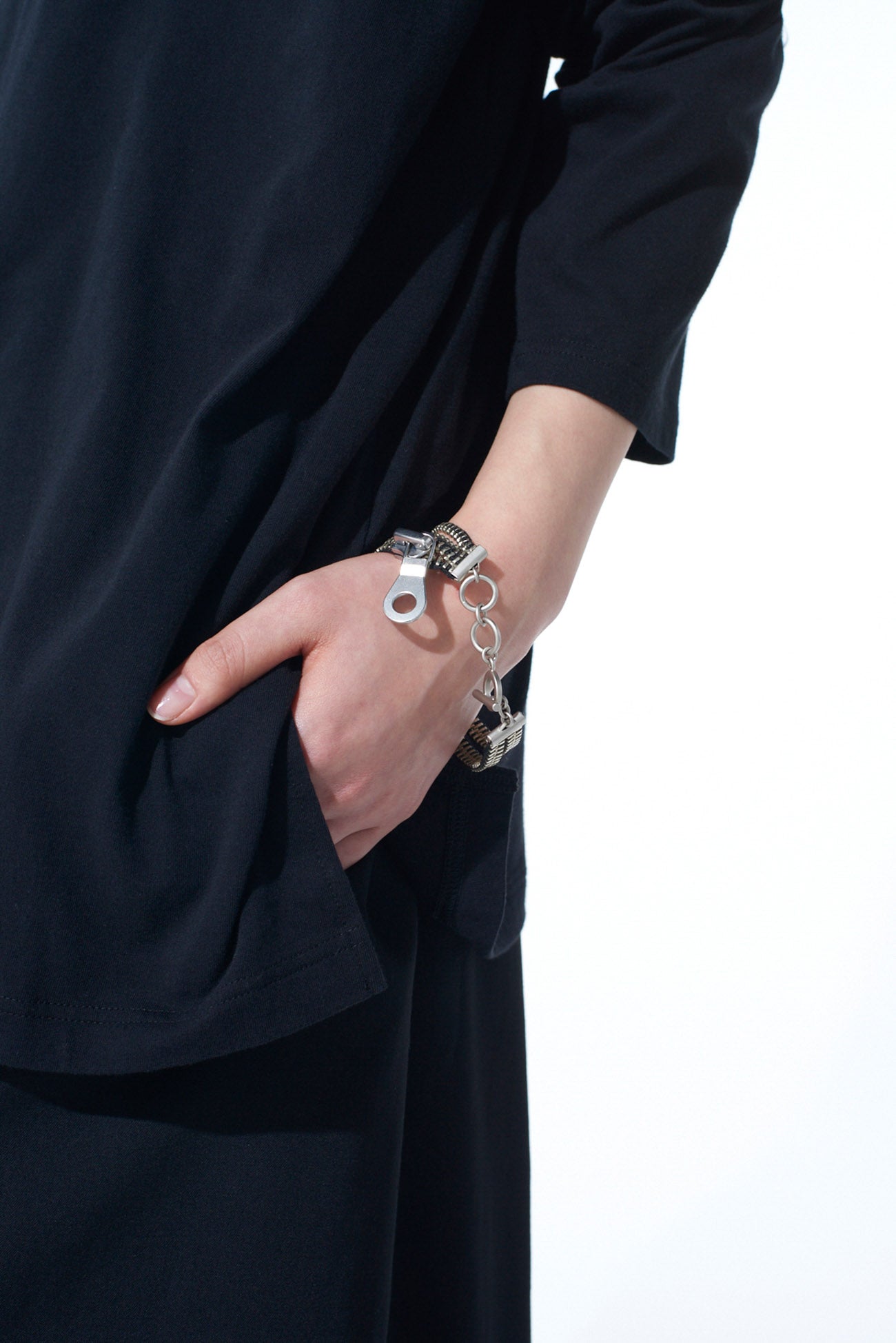 ZIPPER BRACELET