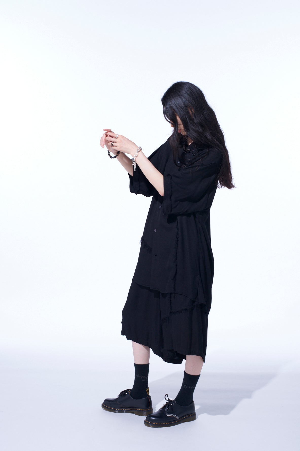 VISCOSE TWILL CUT-OFF OPEN-COLLAR SHIRT