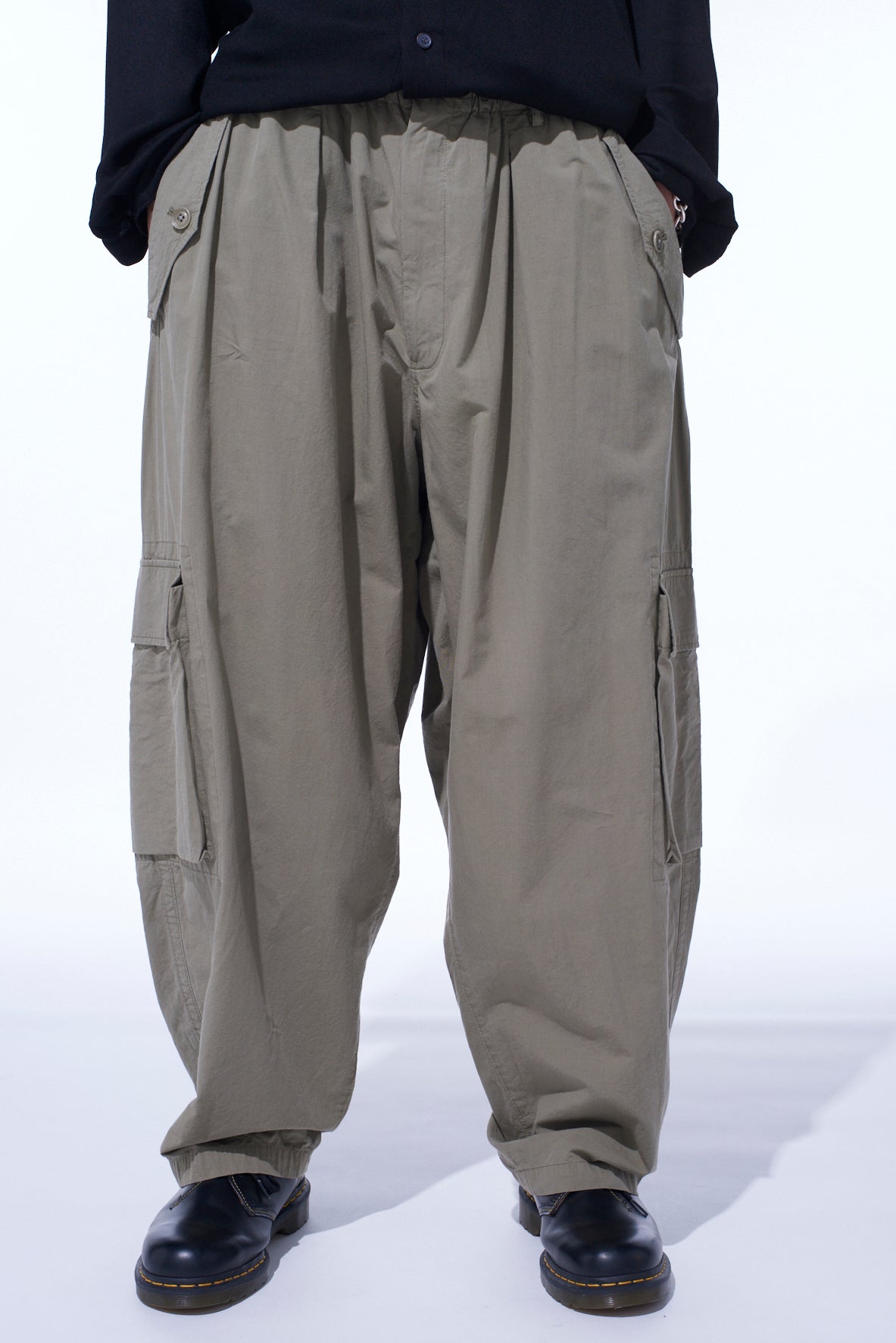 BRUSHED WASHER FINISH BROAD CARGO PANTS