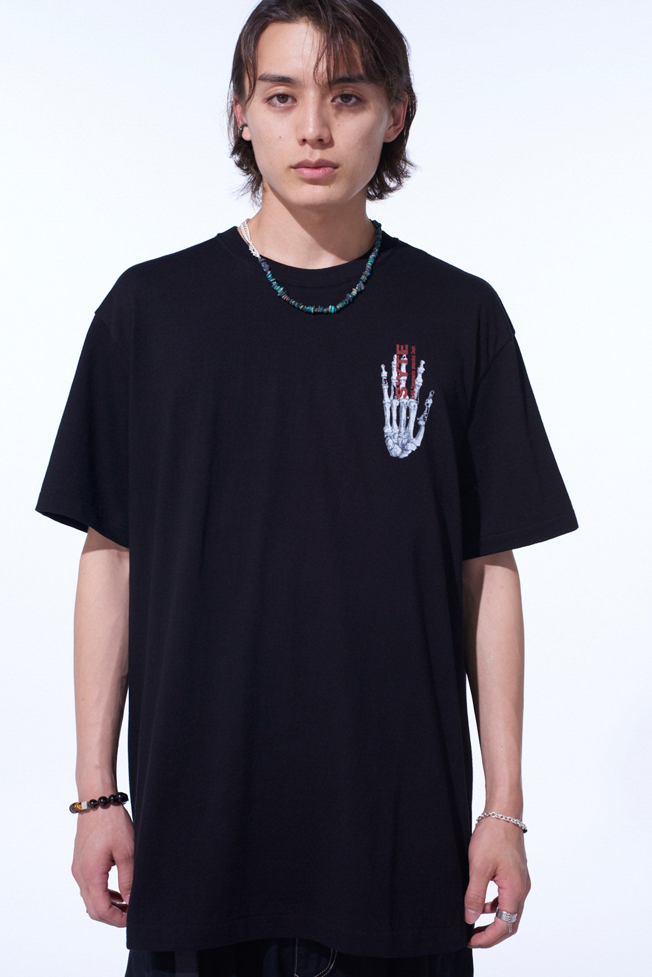 GRAPHIC T-SHIRT -GRIEVING SKULL-