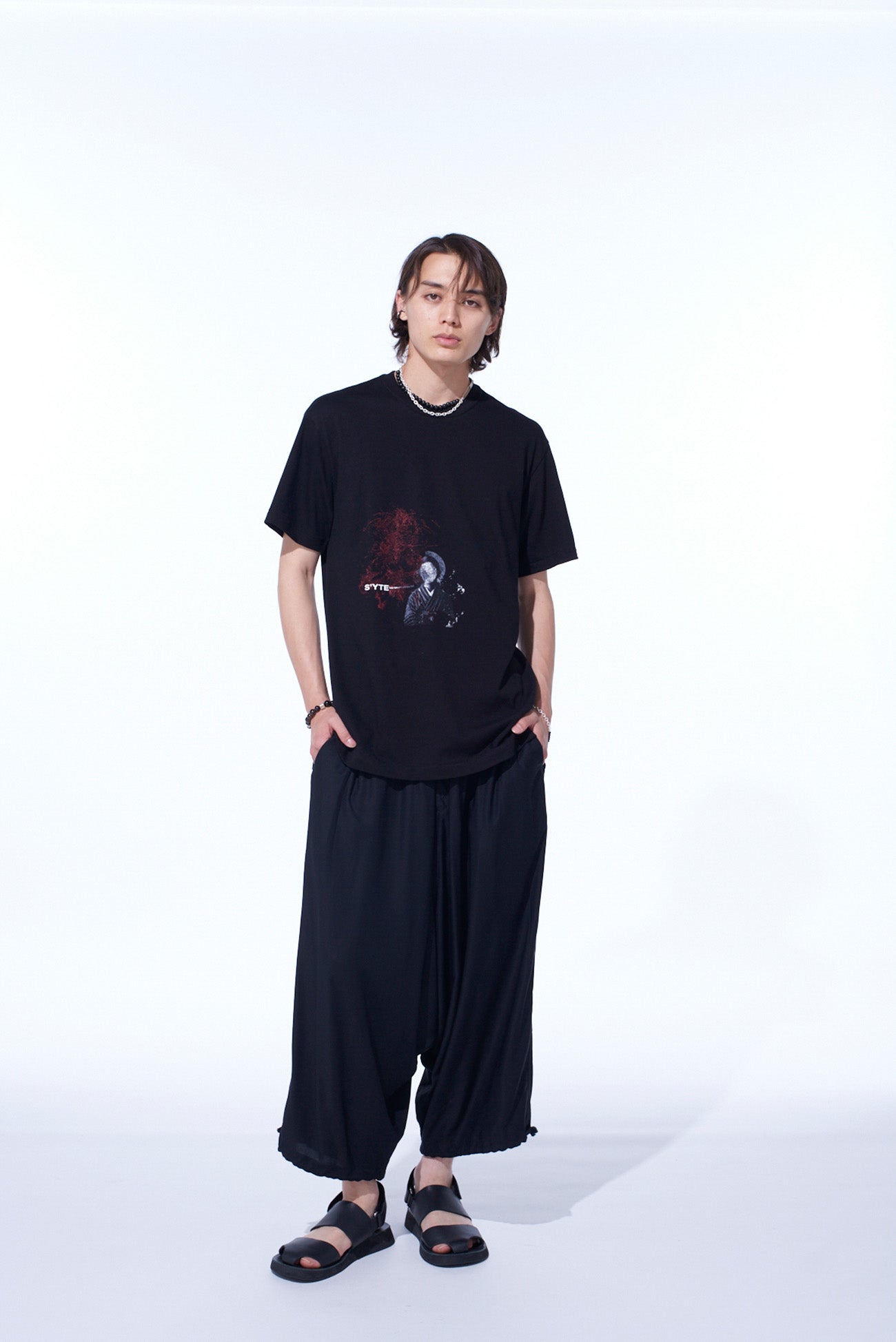 GRAPHIC T-SHIRT -SAD WOMAN-