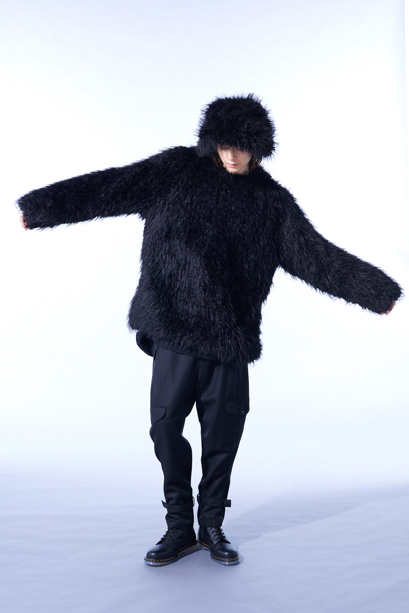 SHAGGY FUR CREW NECK PULLOVER