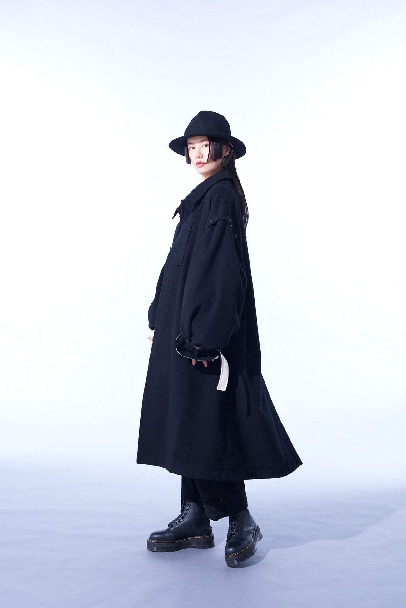 W/TOP MOSSA FLY FRONT LONG COAT WITH REMOVABLE SLEEVES