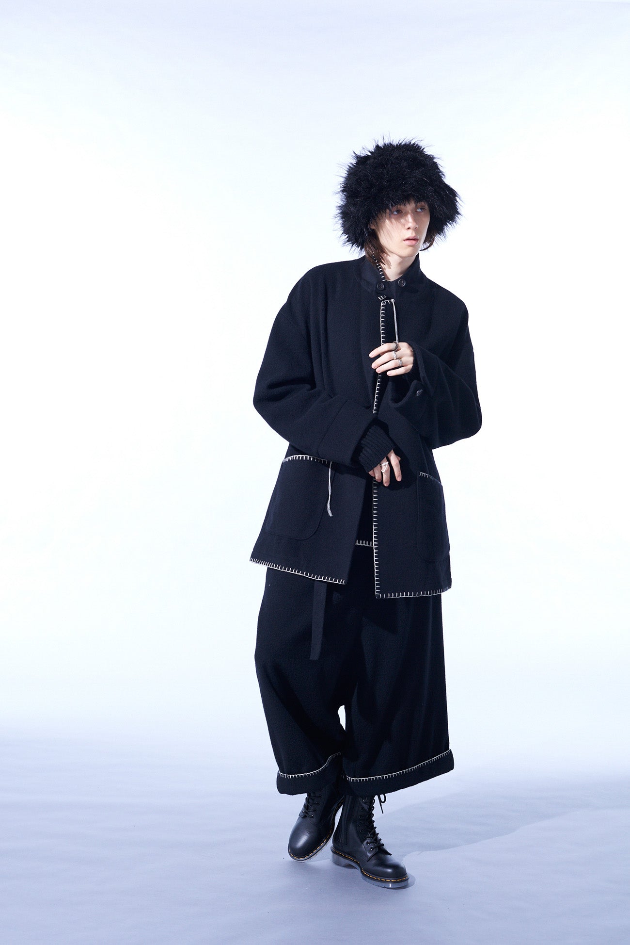 W/TOP MOSSA OVERSIZED JACKET WITH WITH BLANKET STITCH DESIGN