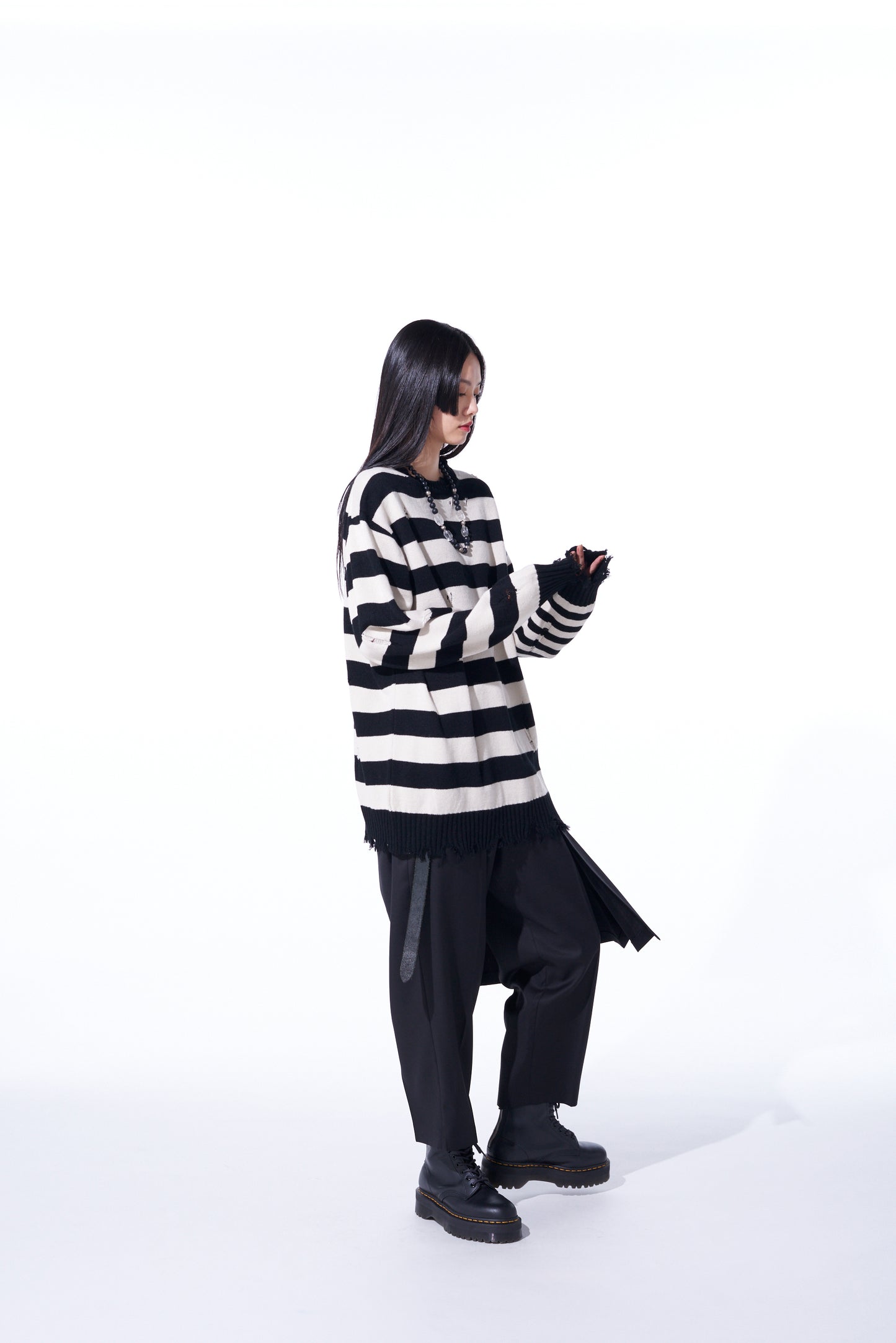 STRIPED PULLOVER KNIT WITH DAMAGED EDGES