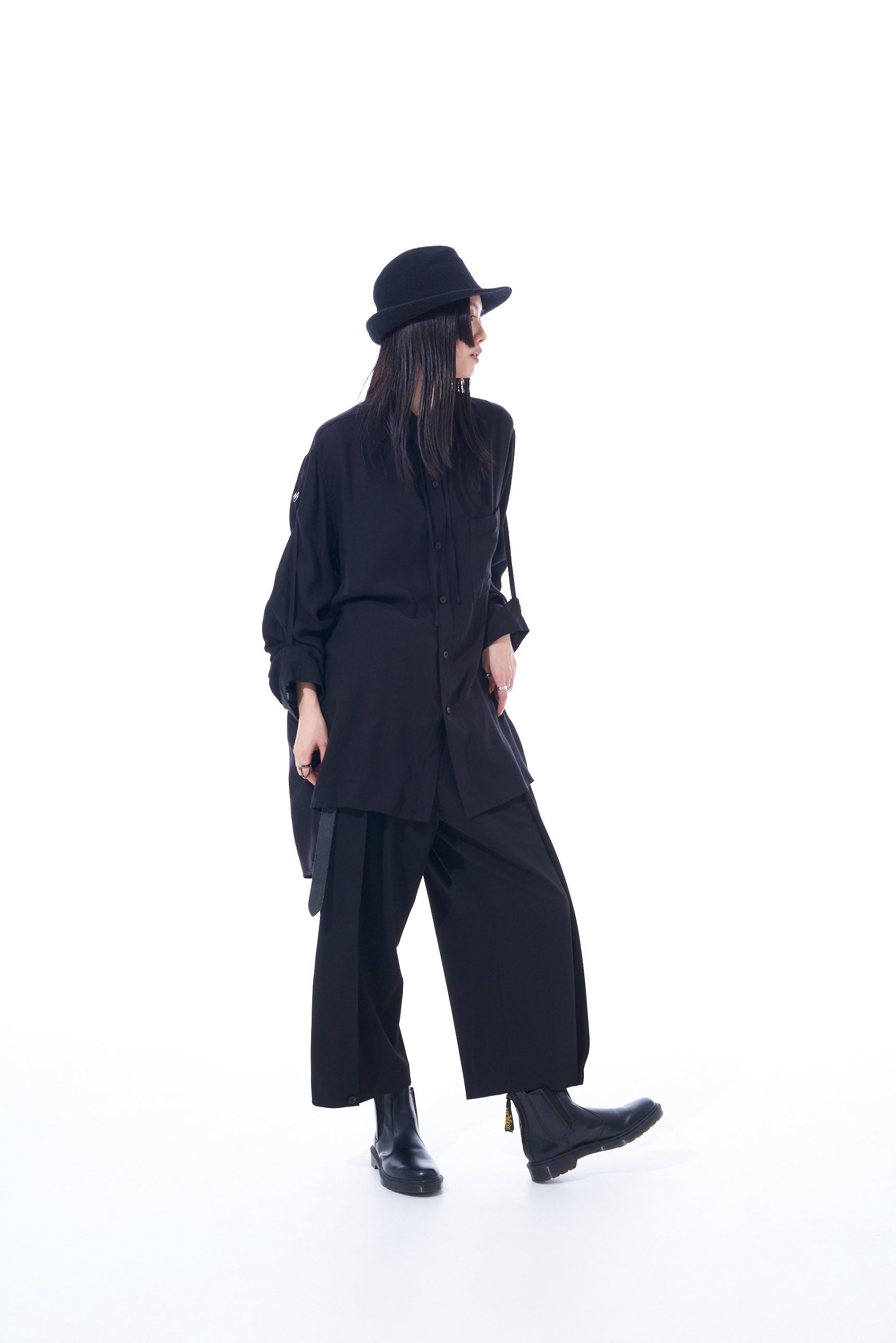 PE/RAYON GABARDINE STRETCH 2 TUCK TAPERED WIDE PANTS WITH A BUTTON SLI –  THE SHOP YOHJI YAMAMOTO