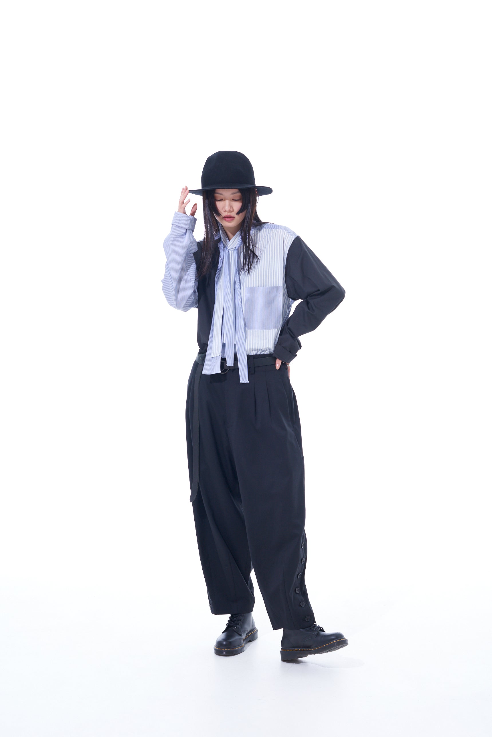 T/W GABARDINE BALLOON SILHOUETTE PANTS WITH HEM BUTTON DESIGN – THE SHOP  YOHJI YAMAMOTO