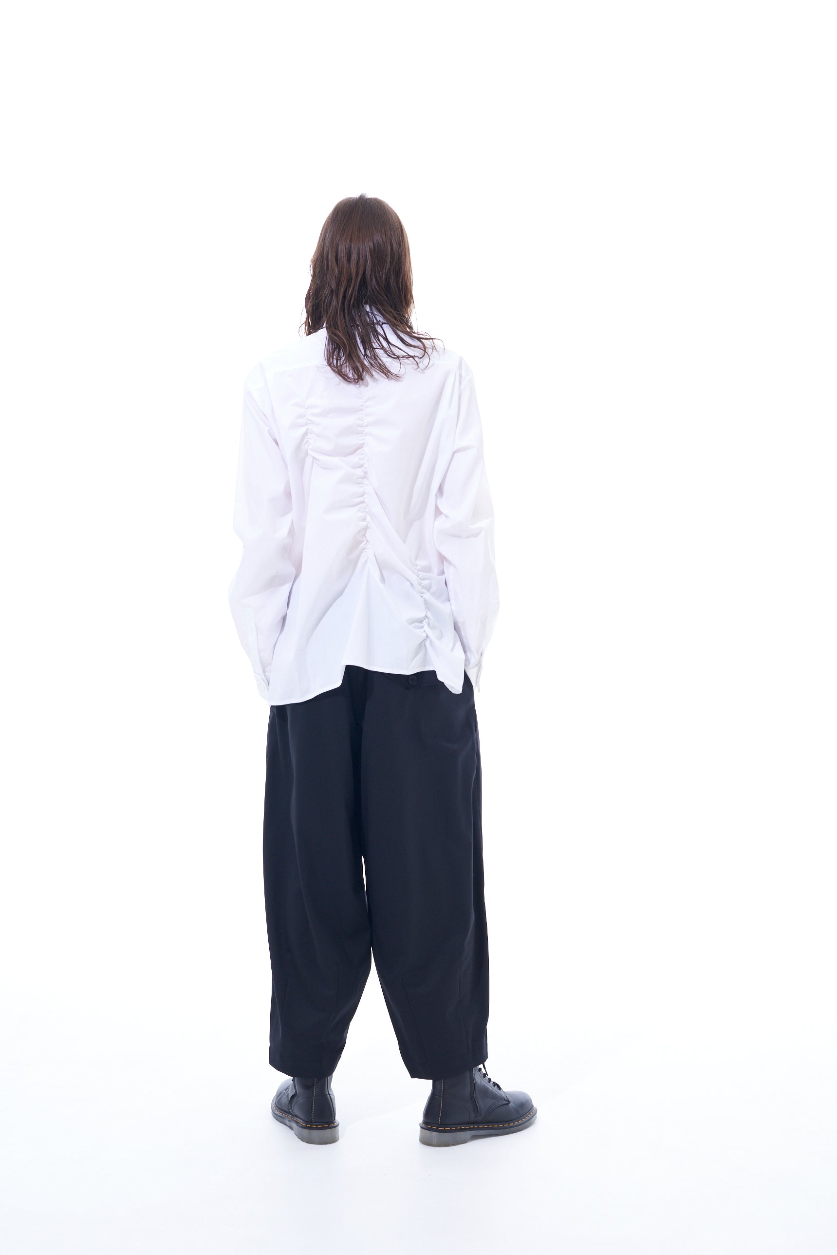 T/W GABARDINE BALLOON SILHOUETTE PANTS WITH HEM BUTTON DESIGN – THE SHOP  YOHJI YAMAMOTO