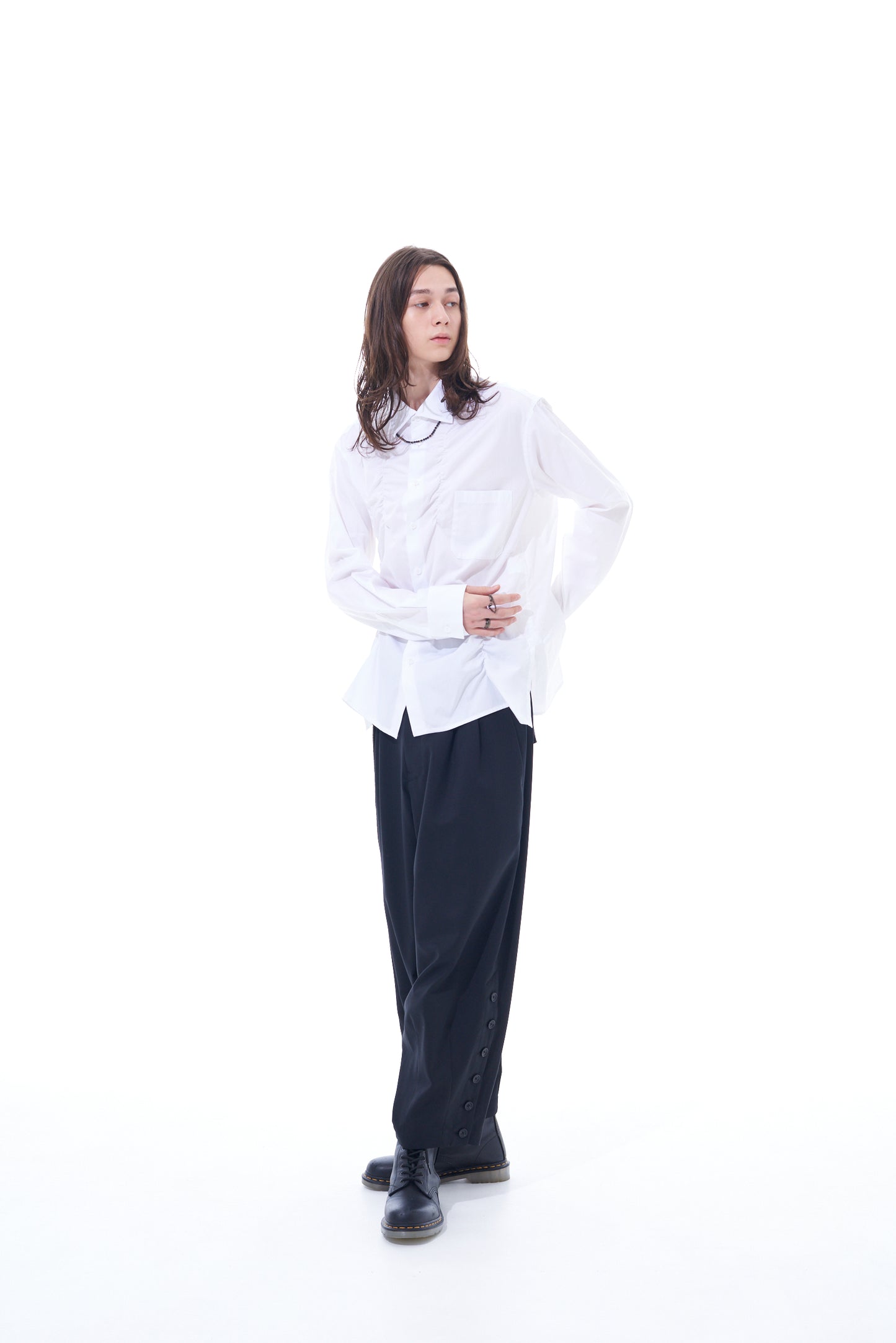 T/W GABARDINE BALLOON SILHOUETTE PANTS WITH HEM BUTTON DESIGN