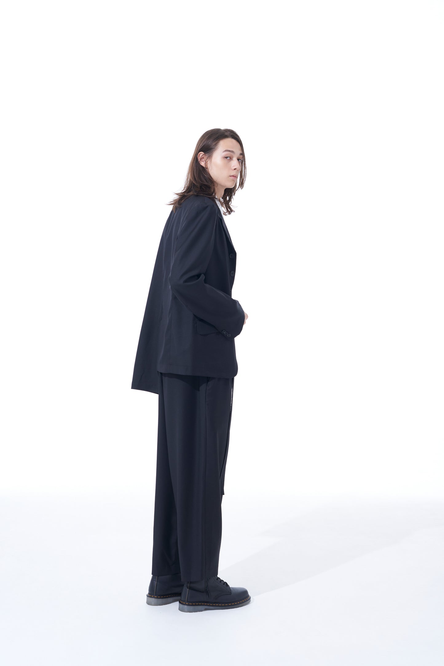 T/W GABARDINE 2-TUCK TAPERED BELT PANTS