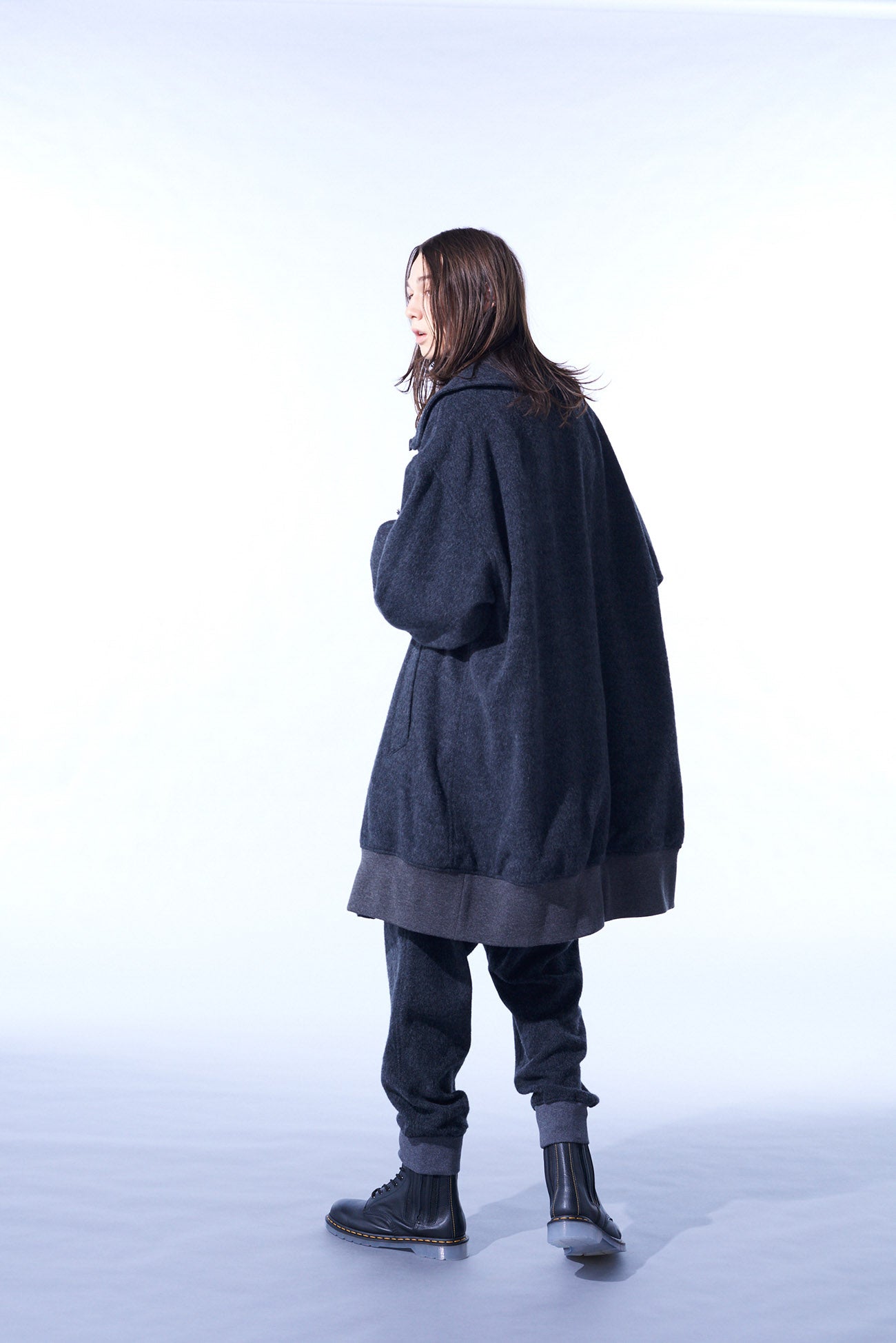 ECO WOOL BEAVER OVERSIZED LONG TRUCK TOP