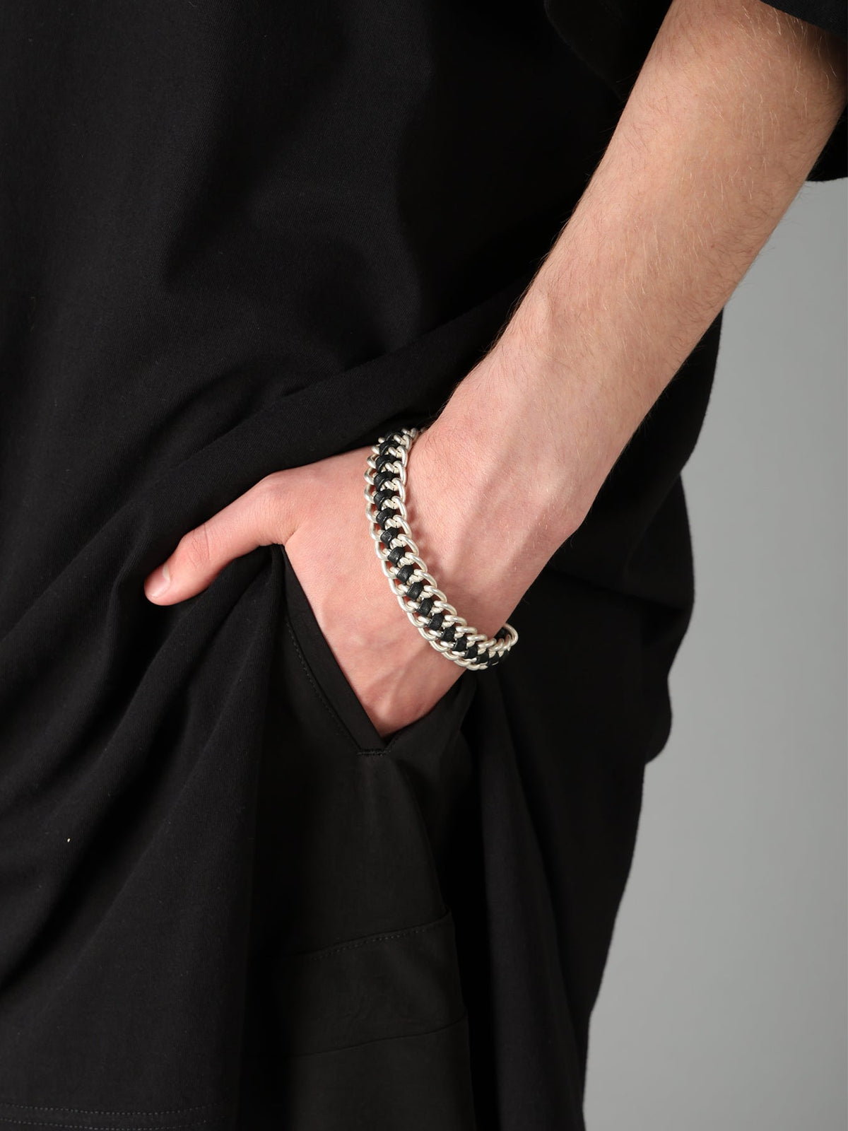 INTERWOVEN BRASS & LEATHER BRACELET