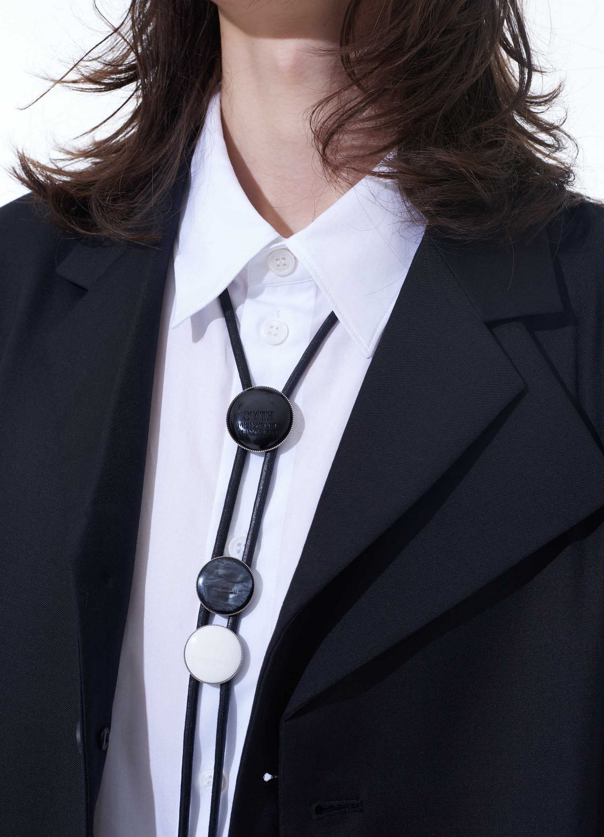 BRASS LOGO MOTIF LOOP TIE
