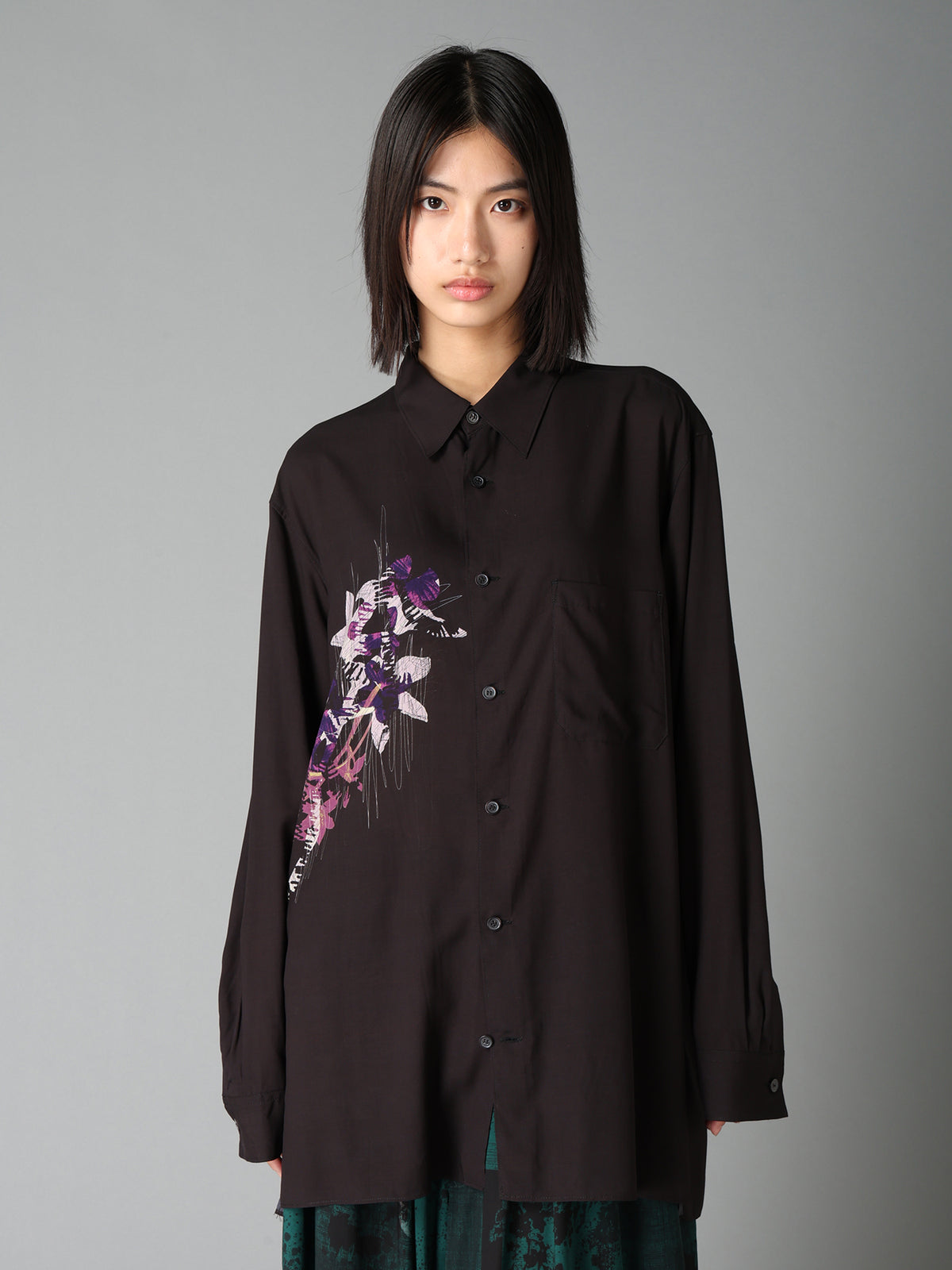 SKETCH PANSY PRINT RAYON REGULAR SHIRT