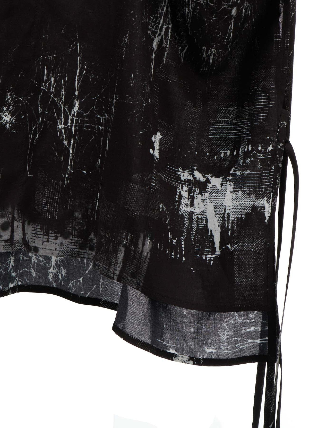 WITHERED BRANCH PRINT RAYON SIDE SLIT SHIRT