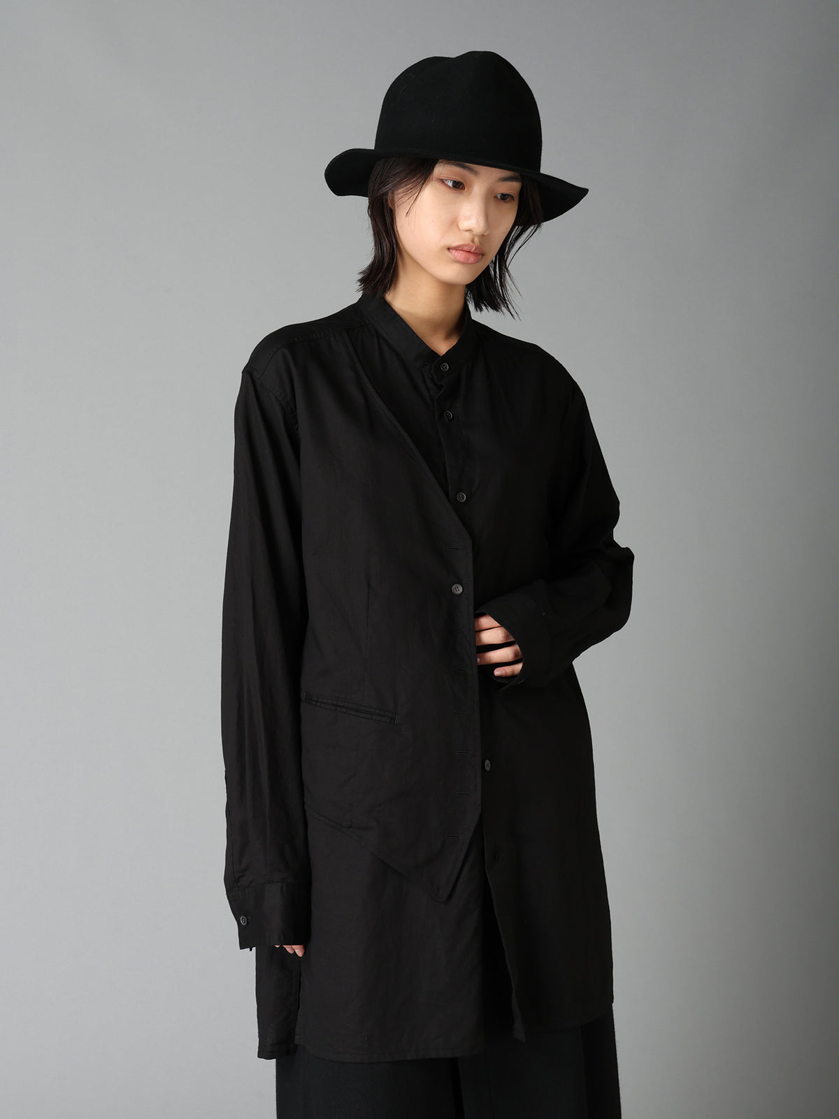 COTTON TWILL VEST-FRONT COLLARLESS SHIRT