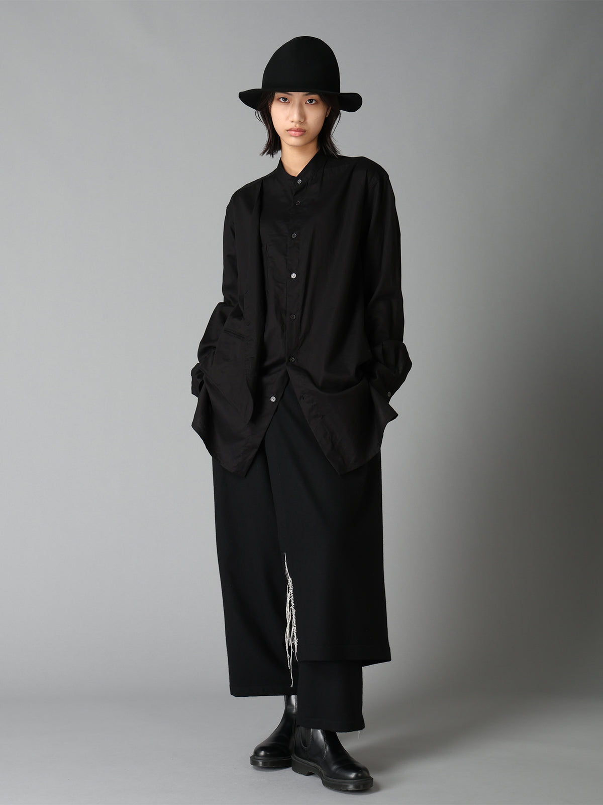 COTTON TWILL VEST-FRONT COLLARLESS SHIRT
