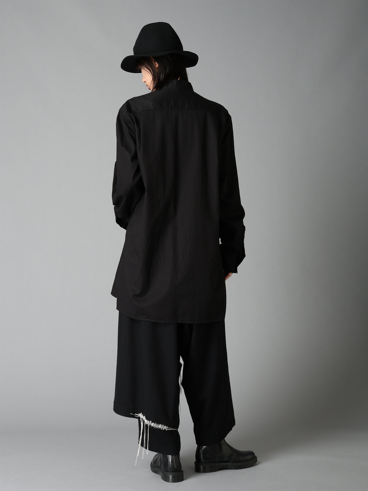 COTTON TWILL VEST-FRONT COLLARLESS SHIRT