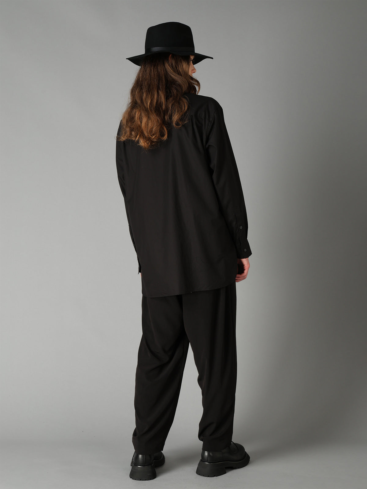 100/2 COTTON BROAD HALF CONCEALED PLACKET RAGULAR SHIRT