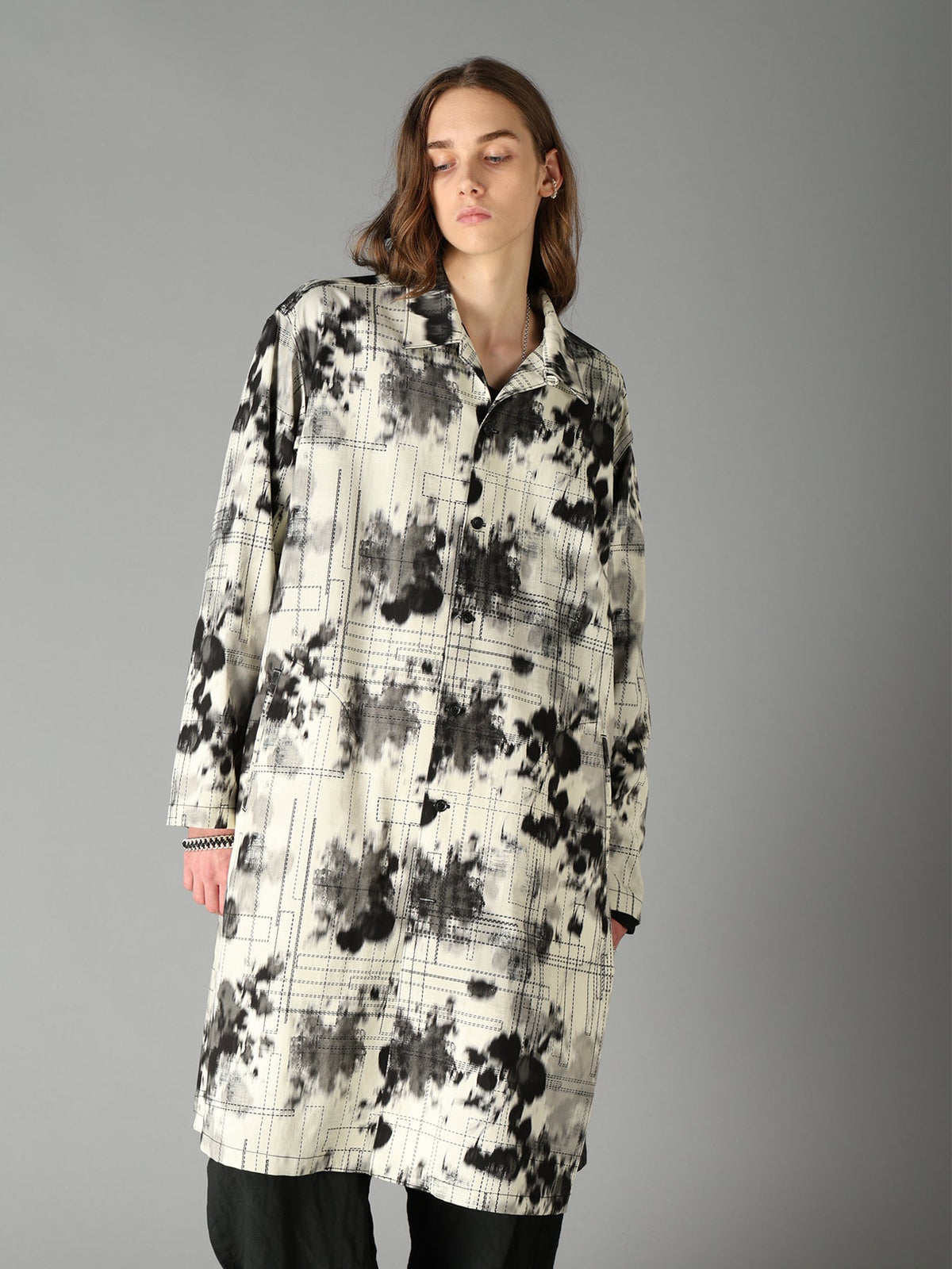 INK-WASH PRINTED LONG SHIRT WITH DECORATIVE STITCH DETAILING