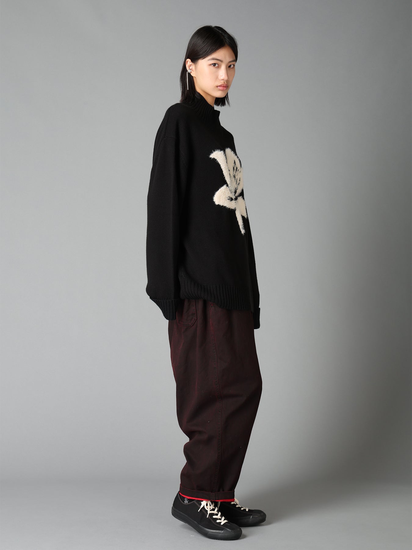y様アイボリー2ニット翌日発送 FLOCKED LILY MOTIF KNIT TURTLE NECK PULLOVER – THE SHOP YOHJI YAMAMOTO