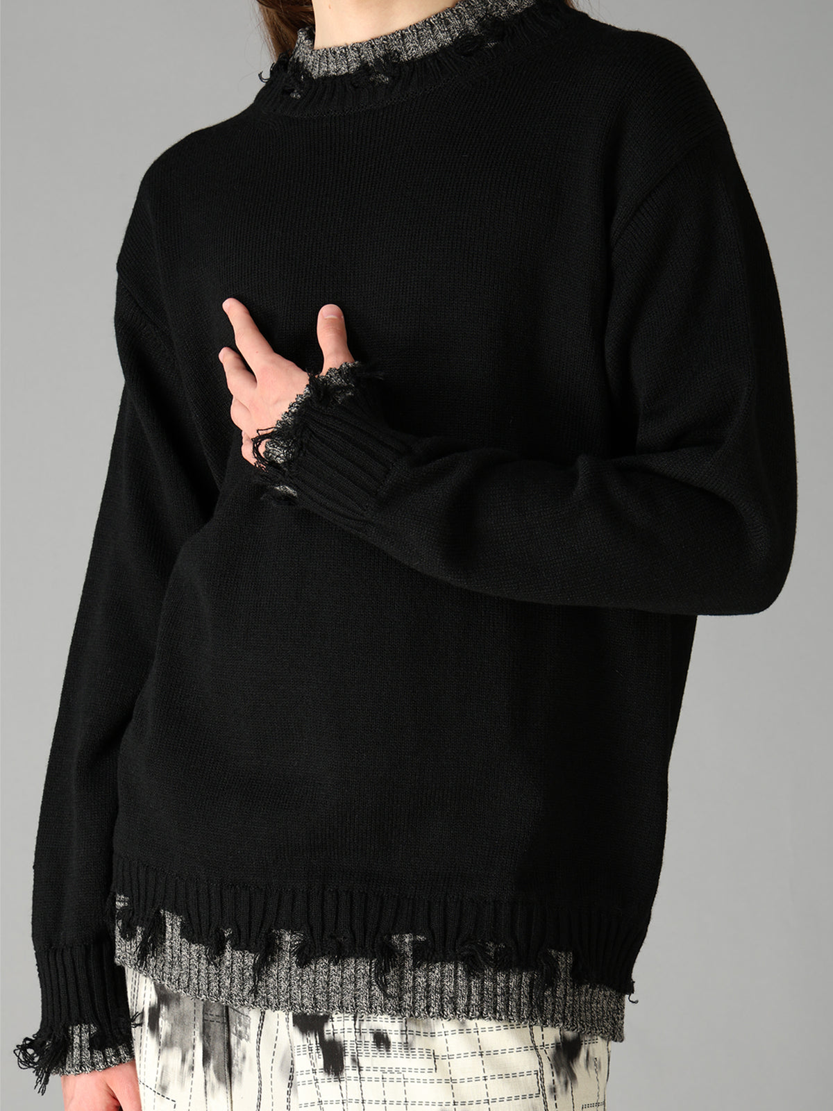 BULKY WOOL BLEND CONTRAST DAMAGED DETAIL PULLOVER