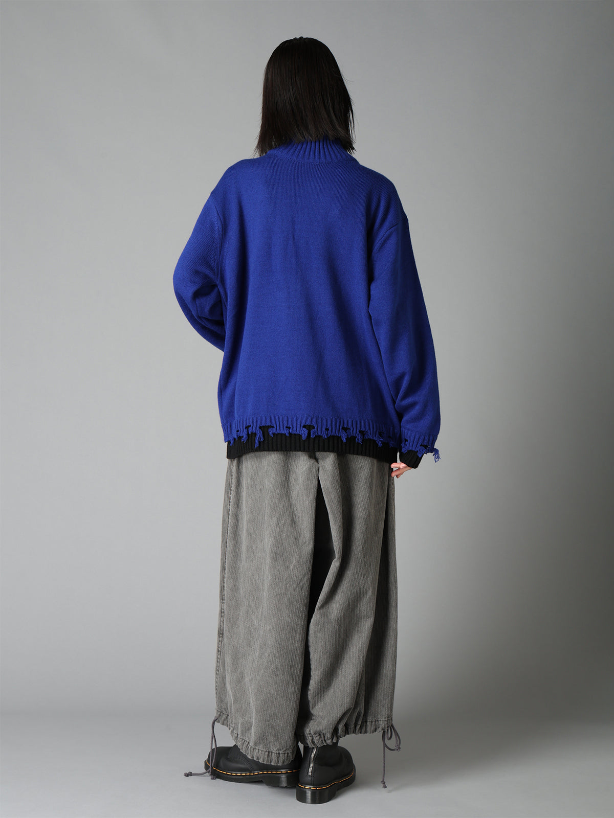 BULKY WOOL BLEND DAMAGED DETAIL TURTLE NECK PULLOVER