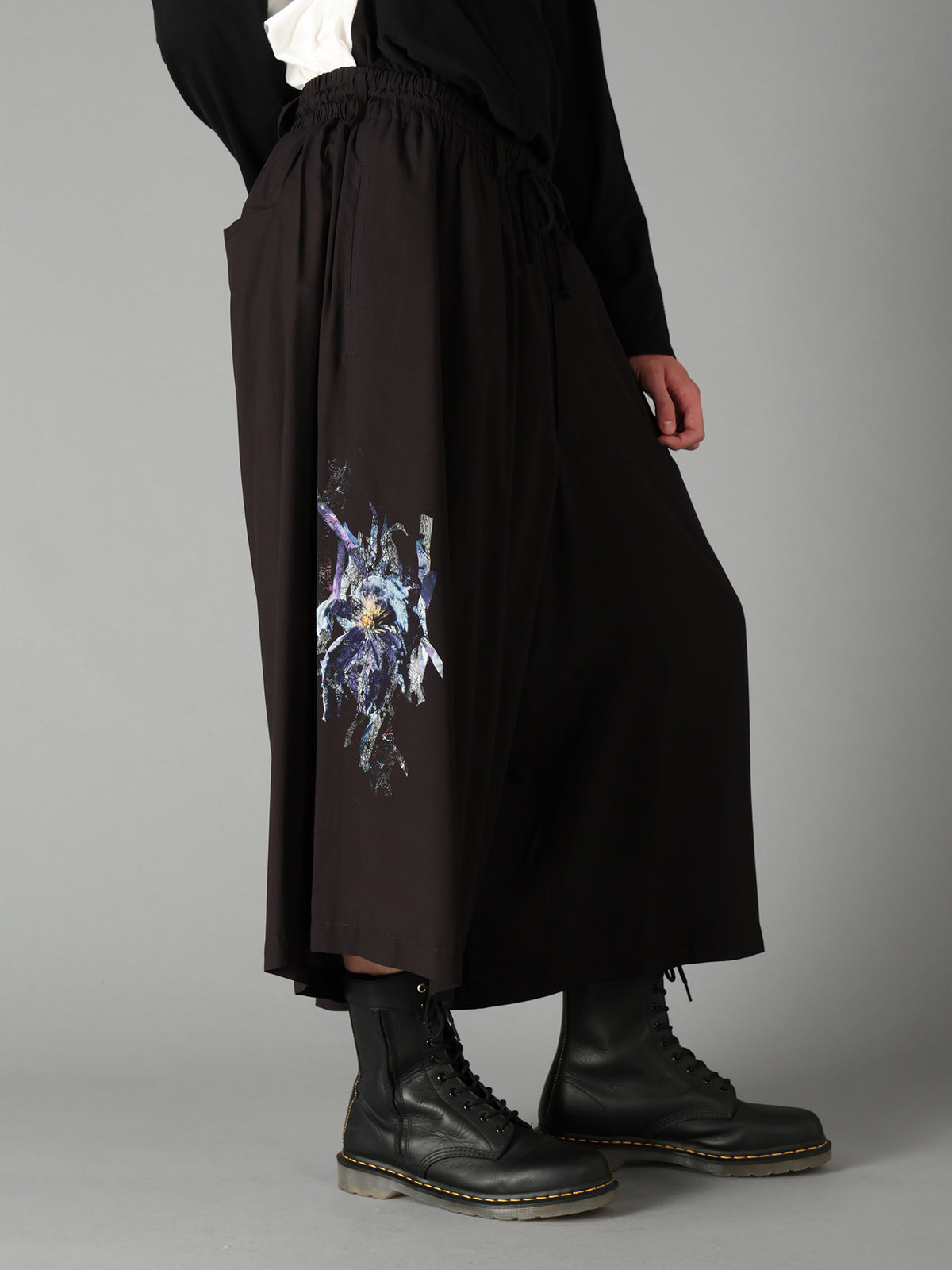 PATCHWORK FLOWER PRINT RAYON CULOTTE PANTS