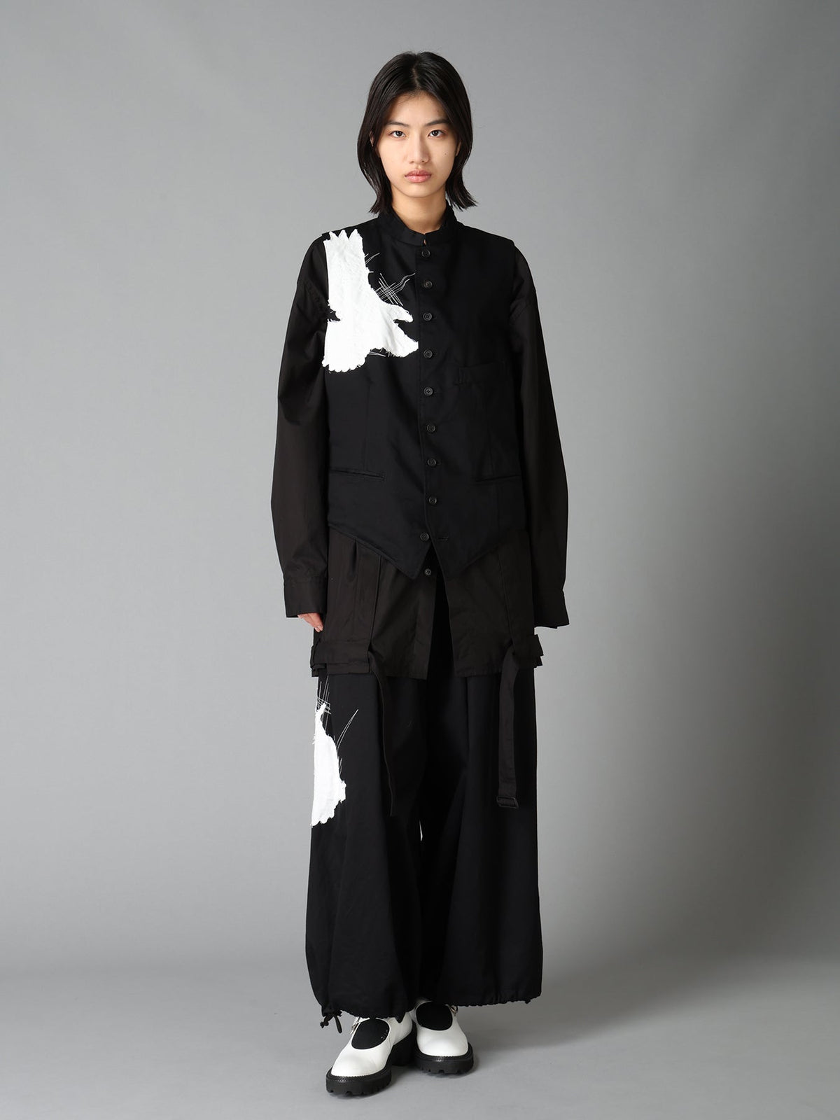20/COTTON TWILL CROW PATCH BALLOON PANTS