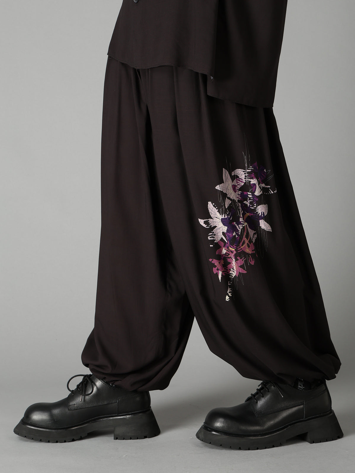 SKETCH PANSY PRINT RAYON BALLOON PANTS