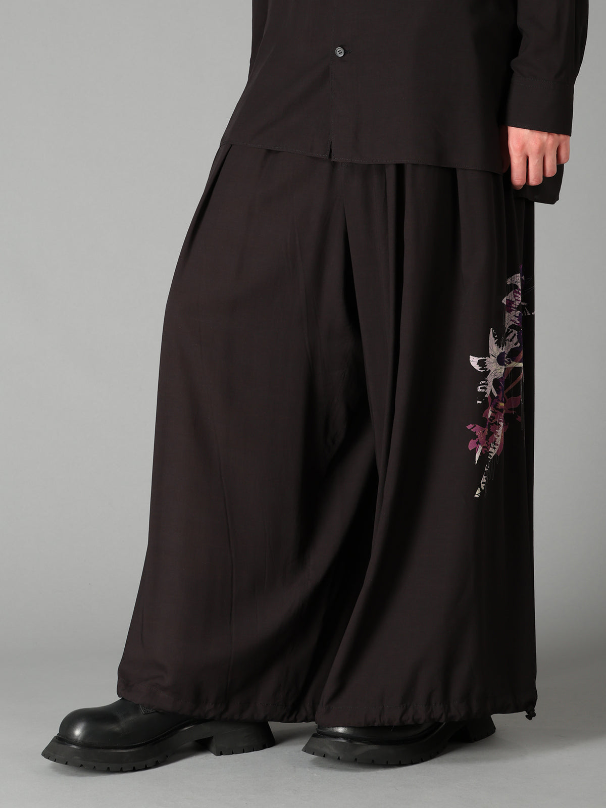 SKETCH PANSY PRINT RAYON BALLOON PANTS