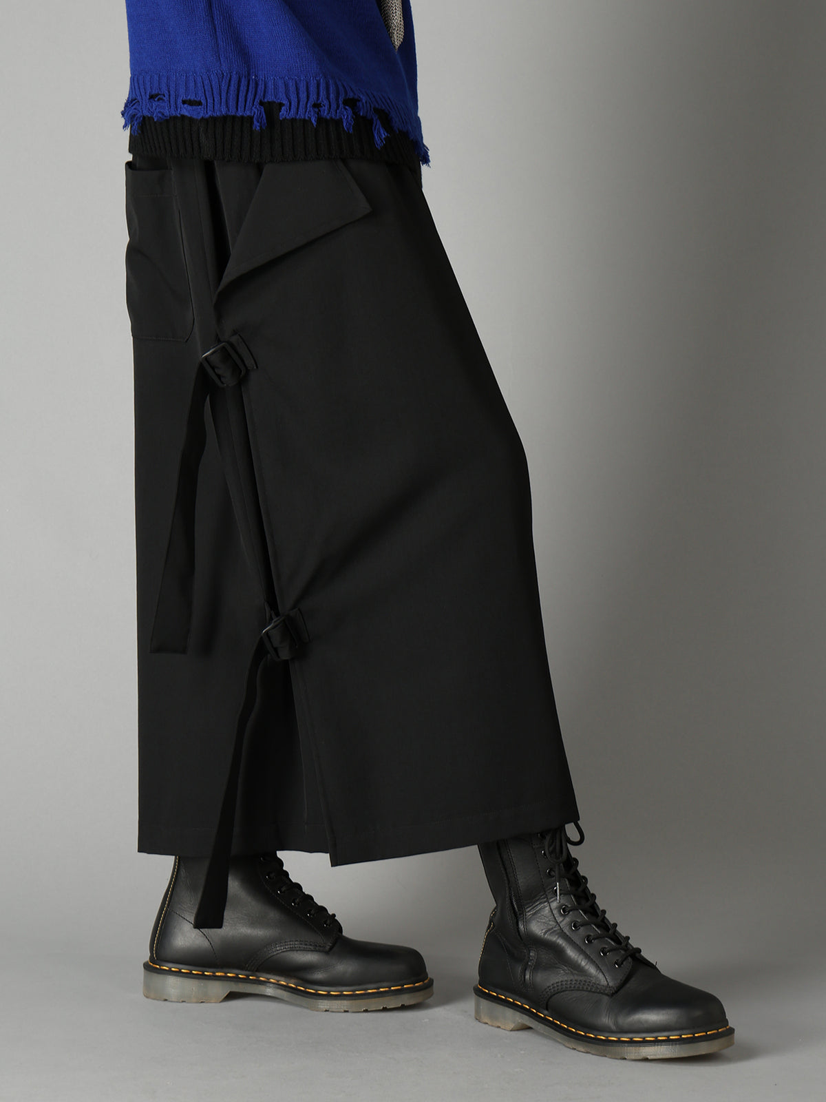 WOOL GABARDINE SIDE BELT PANTS