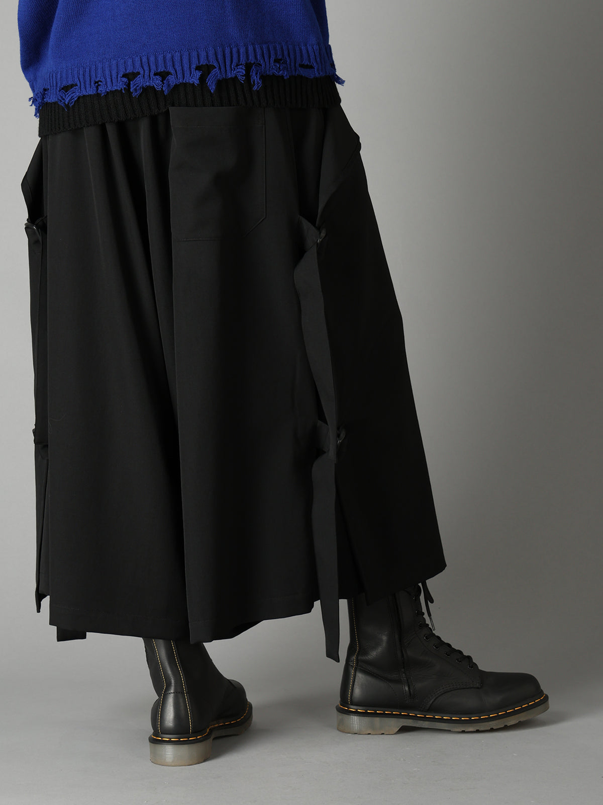 WOOL GABARDINE SIDE BELT PANTS