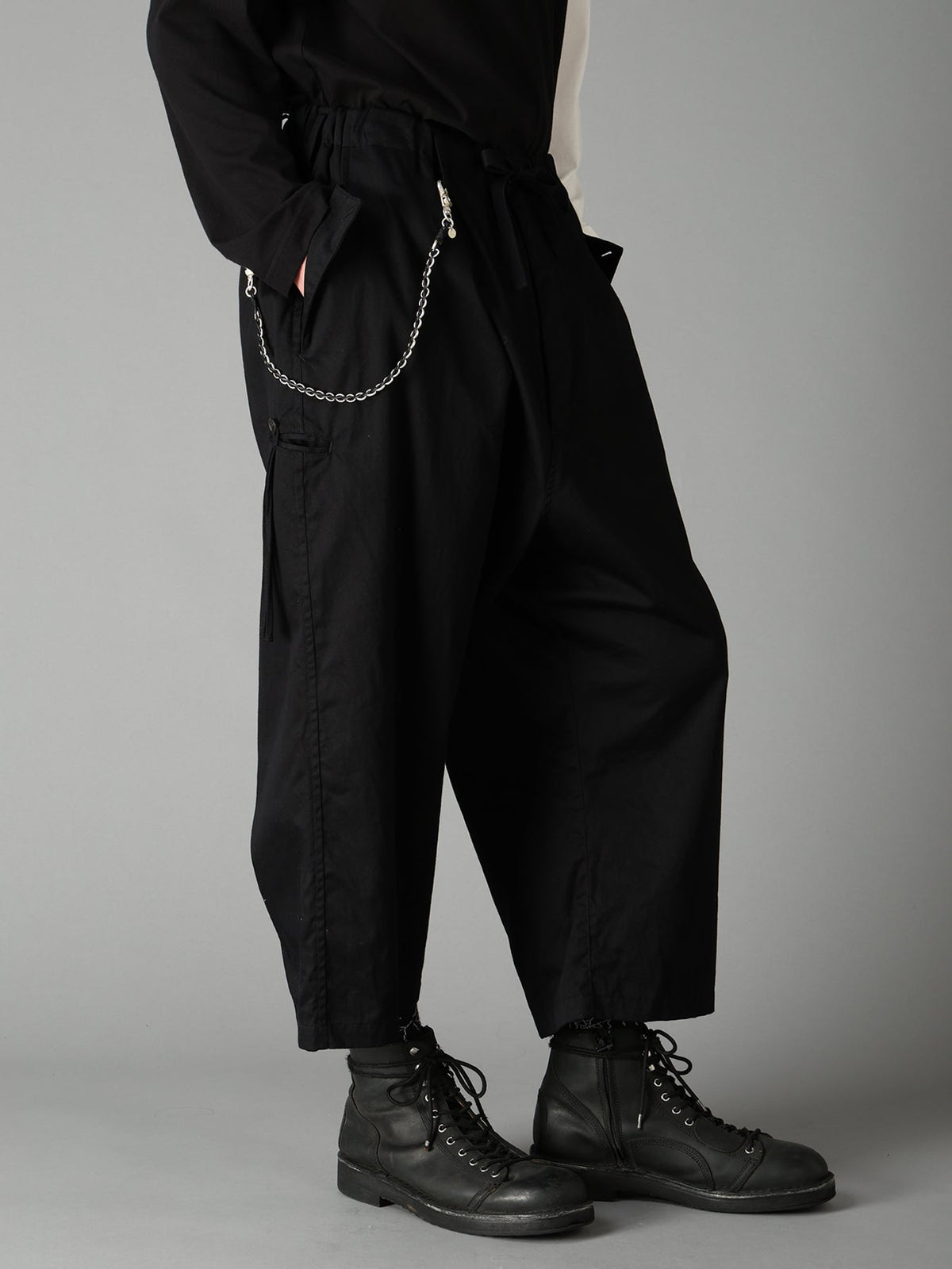 20/COTTON TWILL PANTS WITH  FOLDABLE POCKET