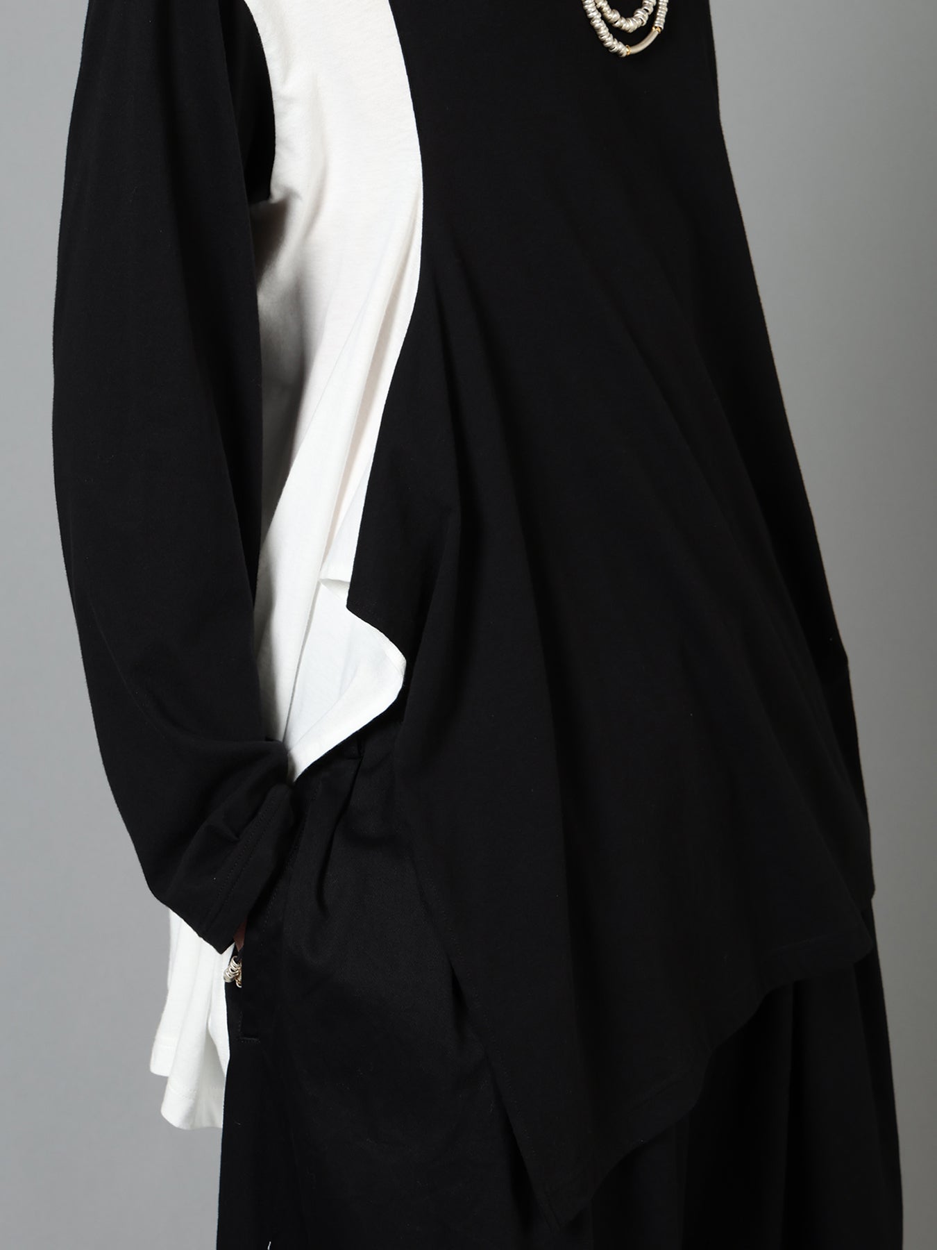 COTTON JERSEY FABRIC SWITCH L/S DRAPED T-SHIRT – THE SHOP YOHJI