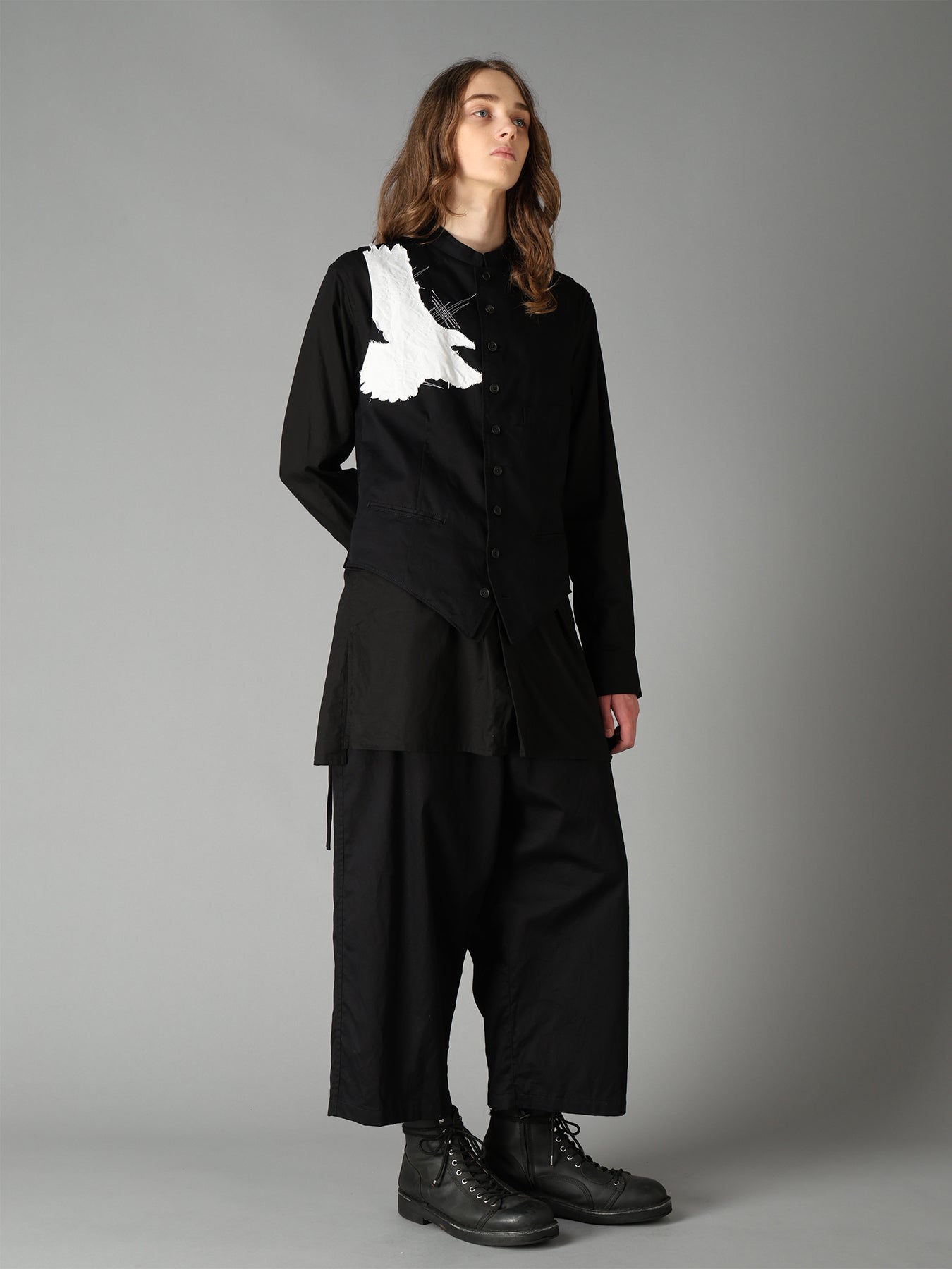 20/COTTON TWILL CROW PATCH VEST