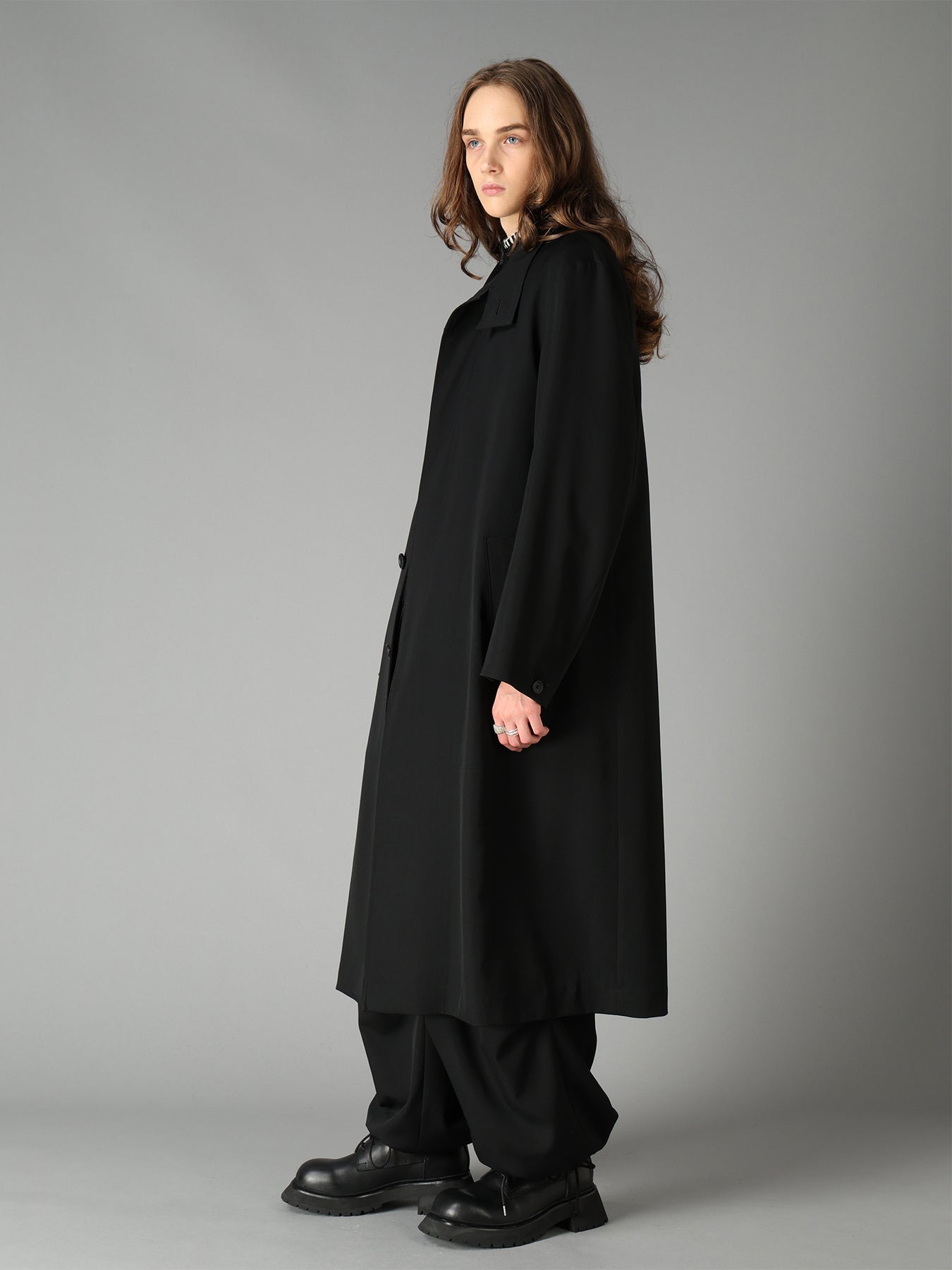 WASHER WOOL GABARDINE CONCEALED PLACKET STAND COLLAR COAT
