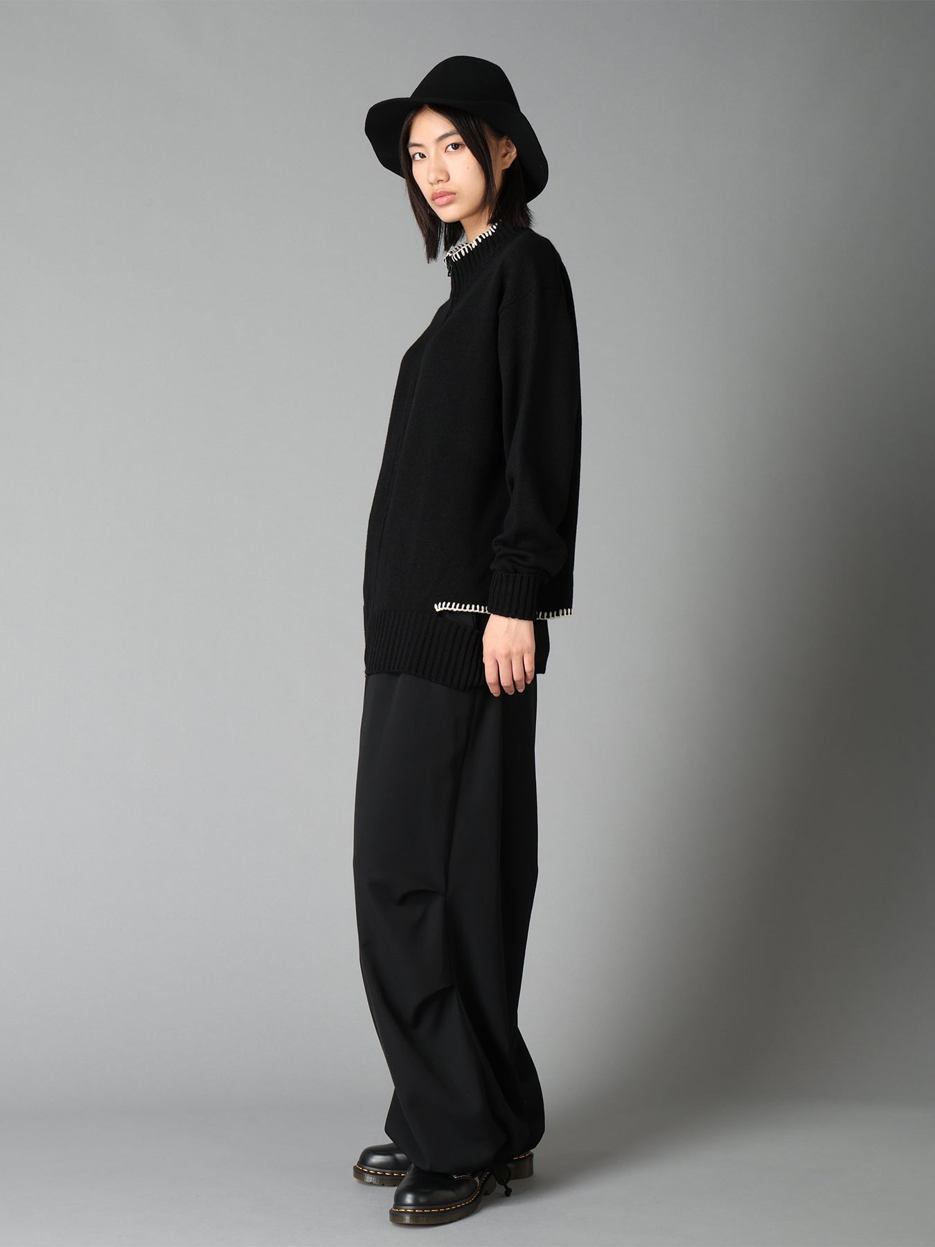 WASHER WOOL GABARDINE KNEE-TUCK PANTS