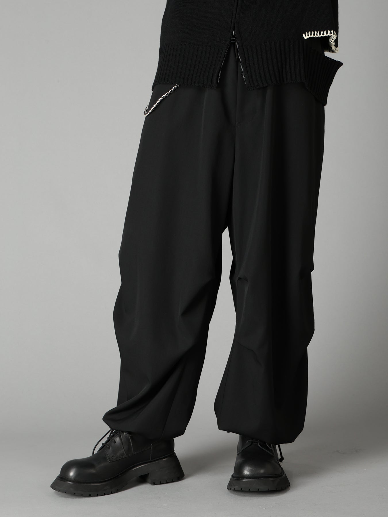 WASHER WOOL GABARDINE KNEE-TUCK PANTS