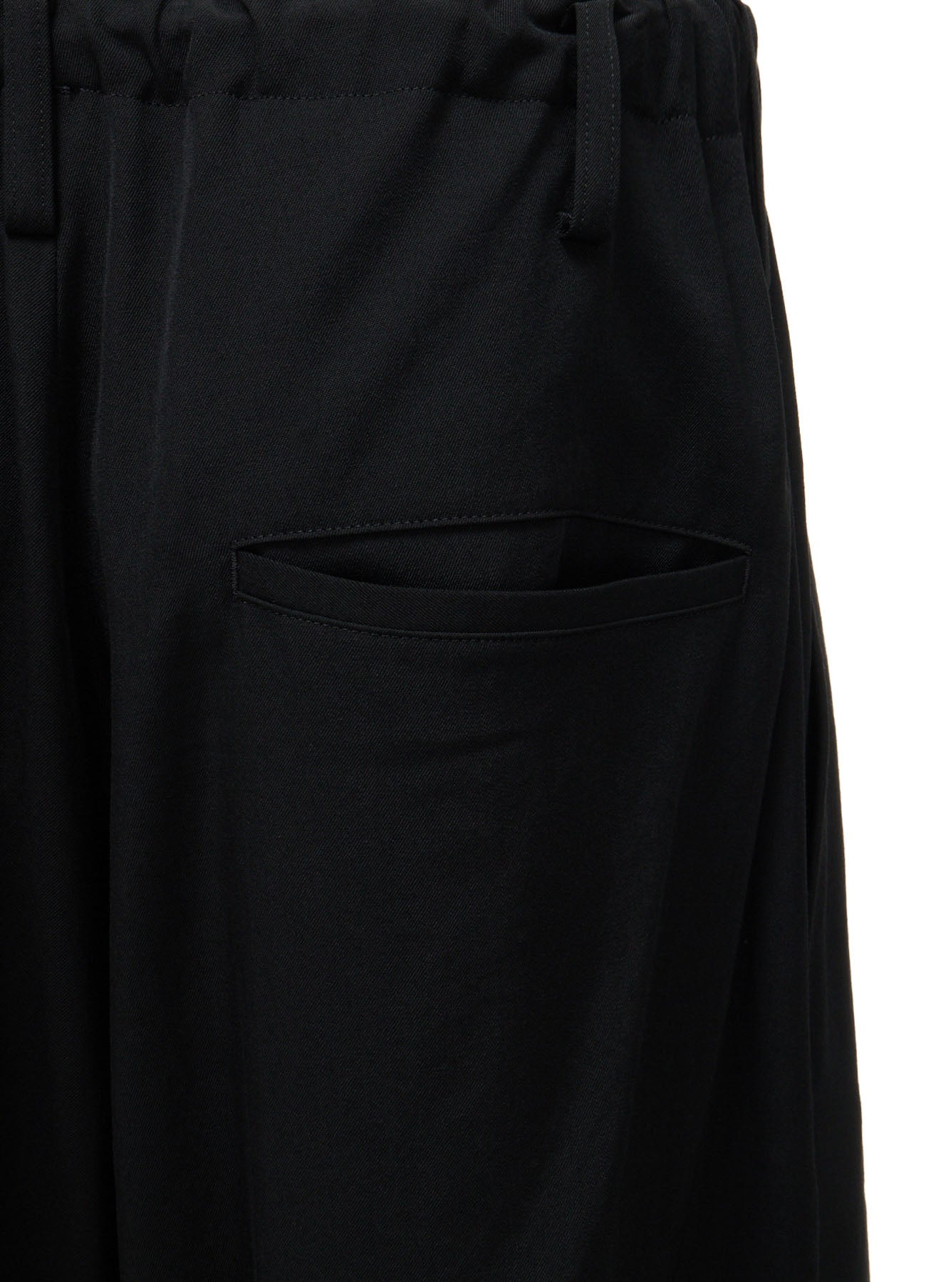 WASHER WOOL GABARDINE KNEE-TUCK PANTS