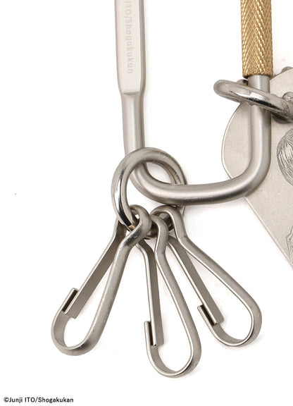 S'YTE × JUNJI ITO -UZUMAKI- AZAMI WEARING YOHJI YAMAMOTO DOG TAG CARABINER