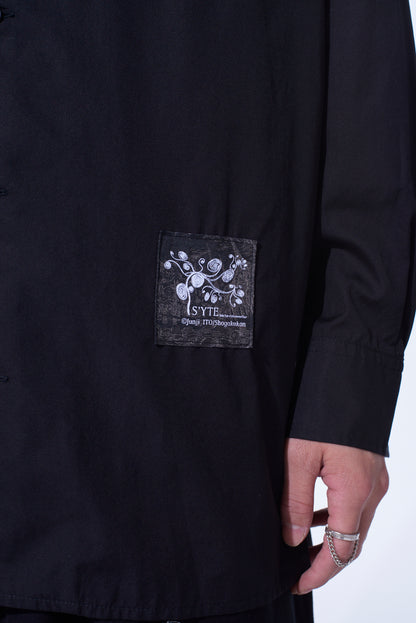 S'YTE × JUNJI ITO -UZUMAKI- KIRIE WEARING YOHJI YAMAMOTO PRINTED SHIRT